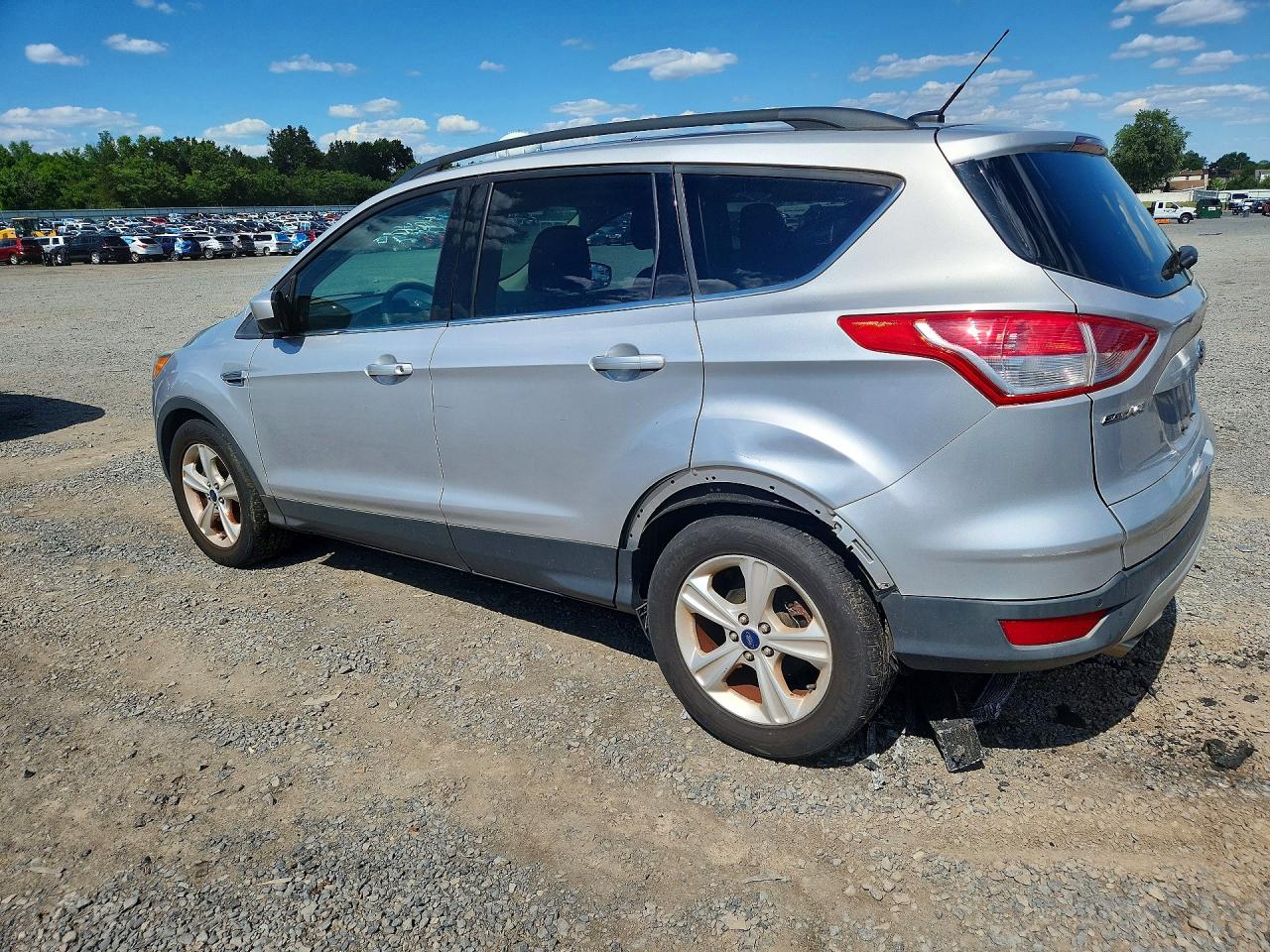 2015 Ford Escape Se Серебряный vin: 1FMCU9GX2FUA72789