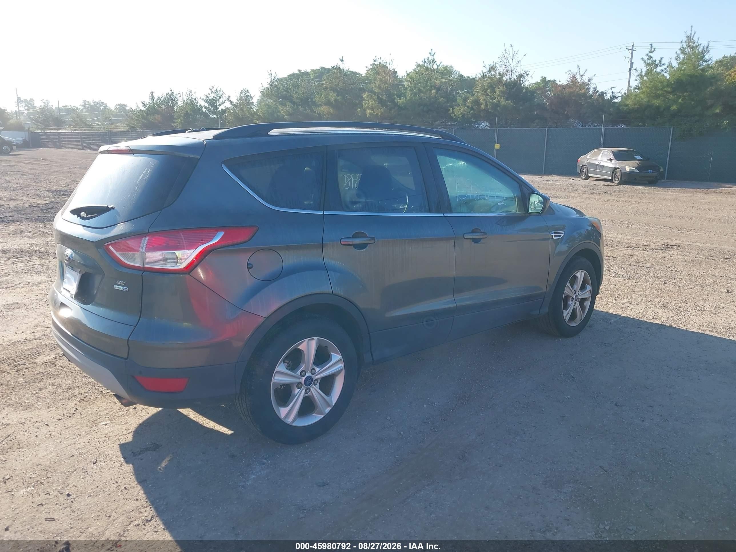 2015 Ford Escape Se Серый vin: 1FMCU9GX2FUA94064