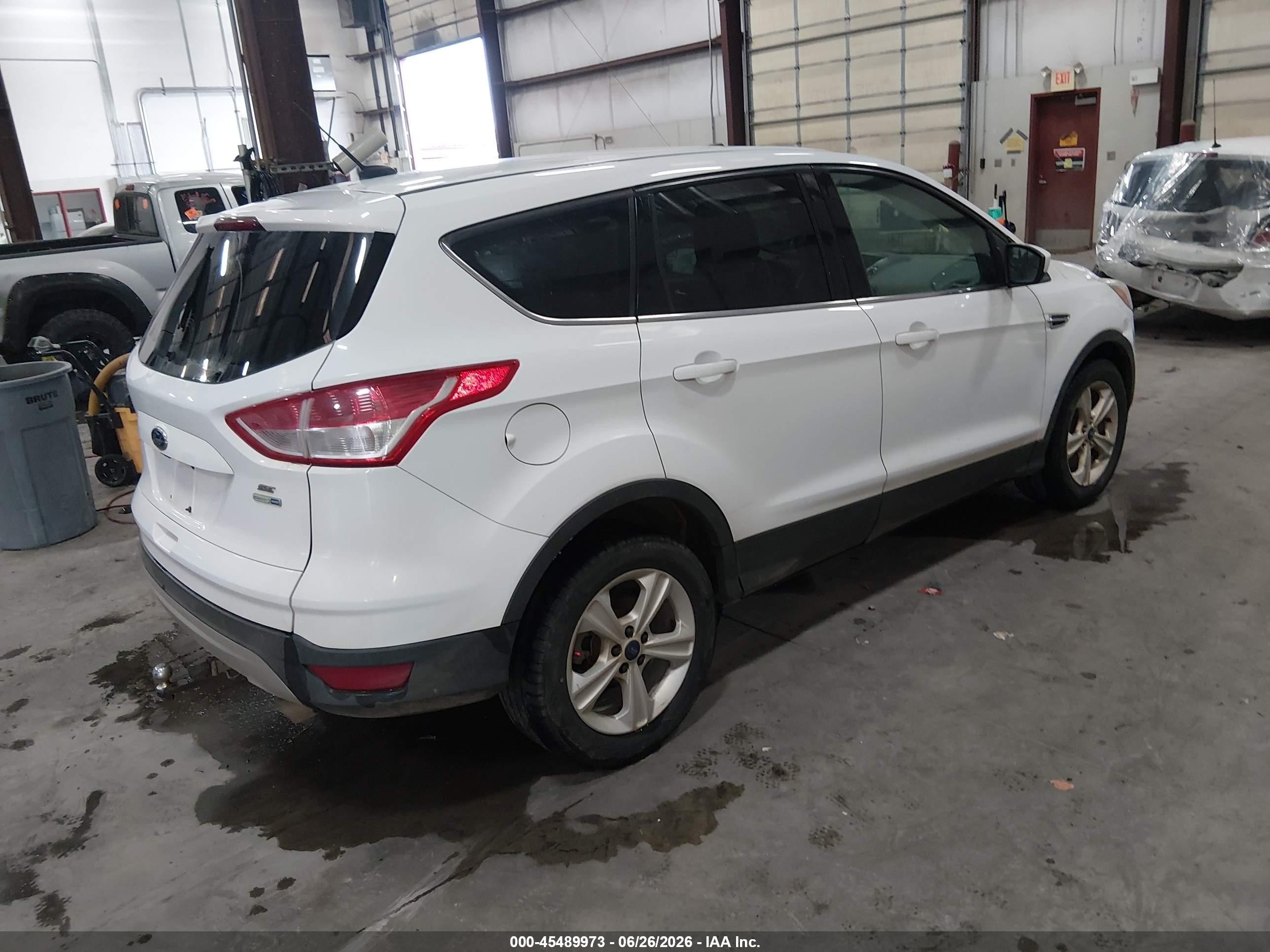 2015 Ford Escape Se White vin: 1FMCU9GX2FUB50326