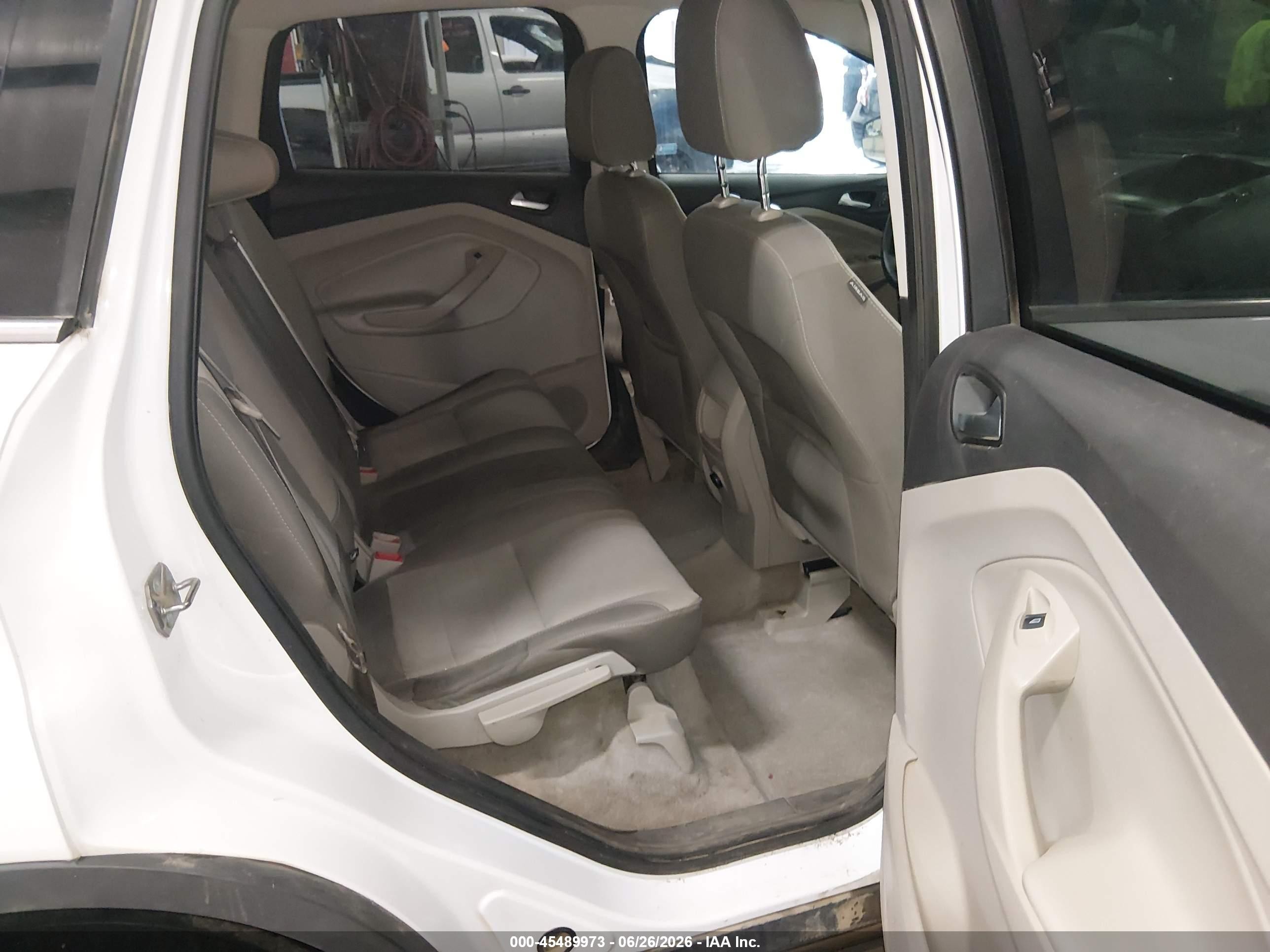 2015 Ford Escape Se White vin: 1FMCU9GX2FUB50326