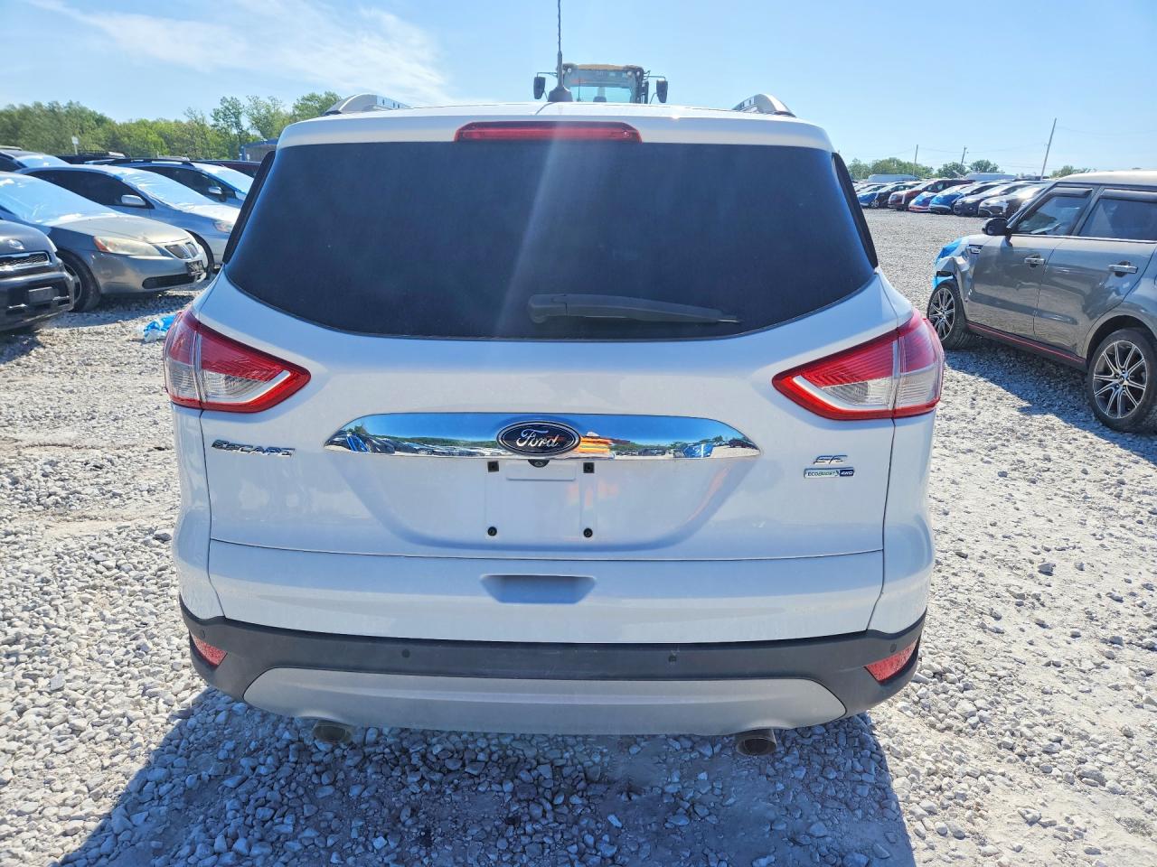2015 Ford Escape Se White vin: 1FMCU9GX2FUB63836