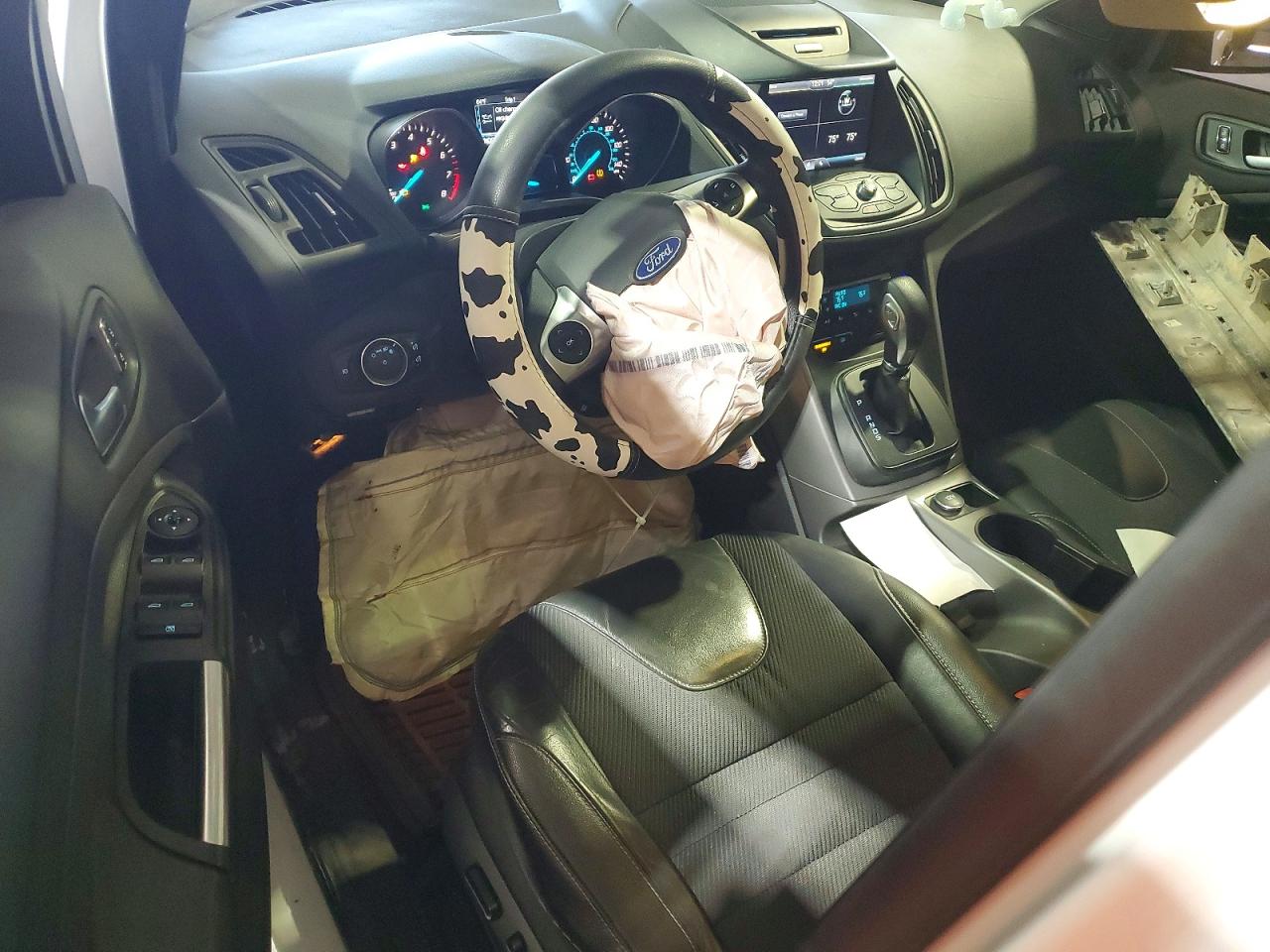 2015 Ford Escape Se White vin: 1FMCU9GX2FUB63836