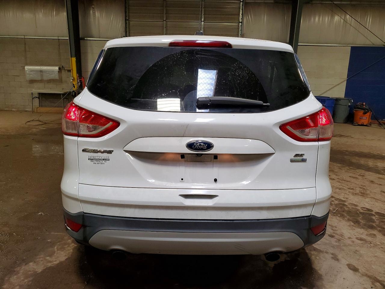 2015 Ford Escape Se White vin: 1FMCU9GX2FUC10153