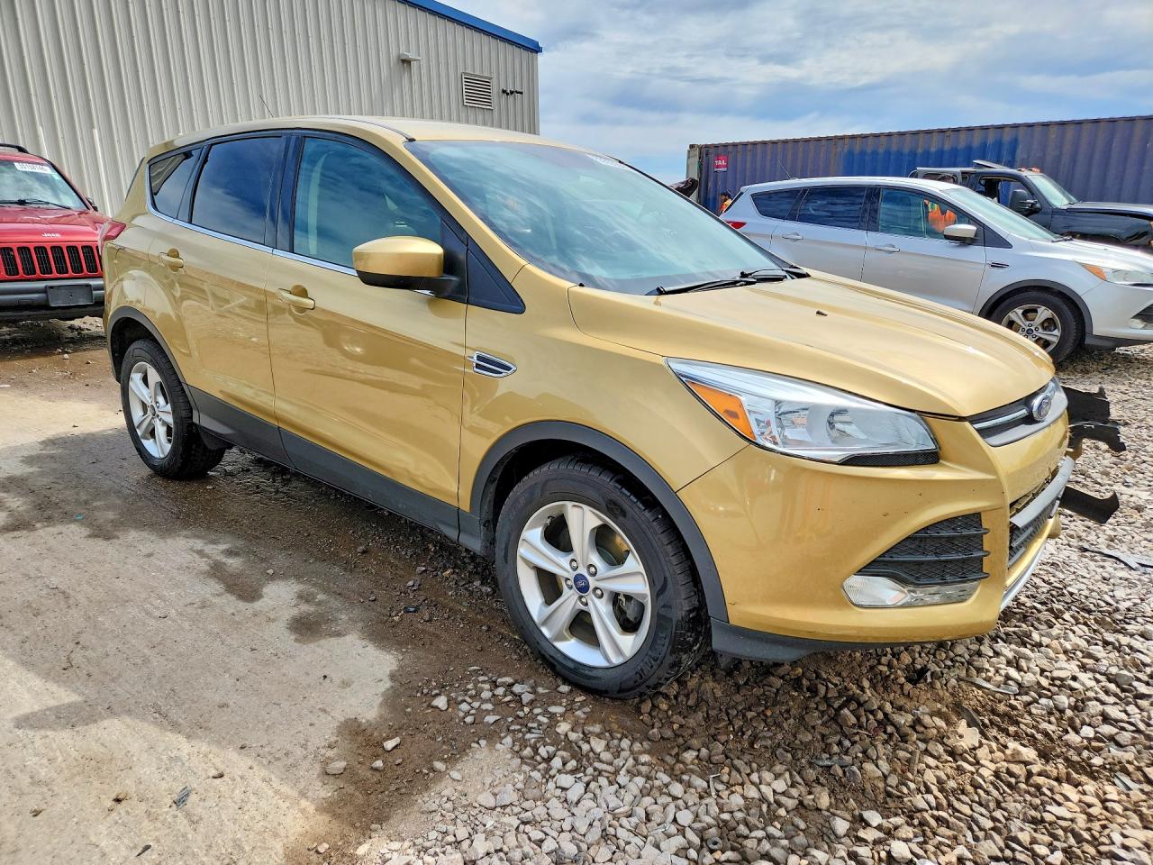 2015 Ford Escape Se Золотой vin: 1FMCU9GX2FUC63175