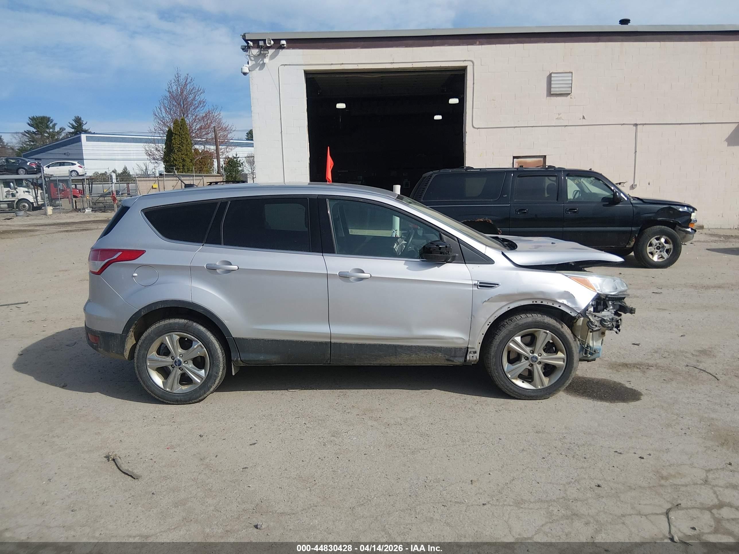 2016 Ford Escape Se Silver vin: 1FMCU9GX2GUA16353