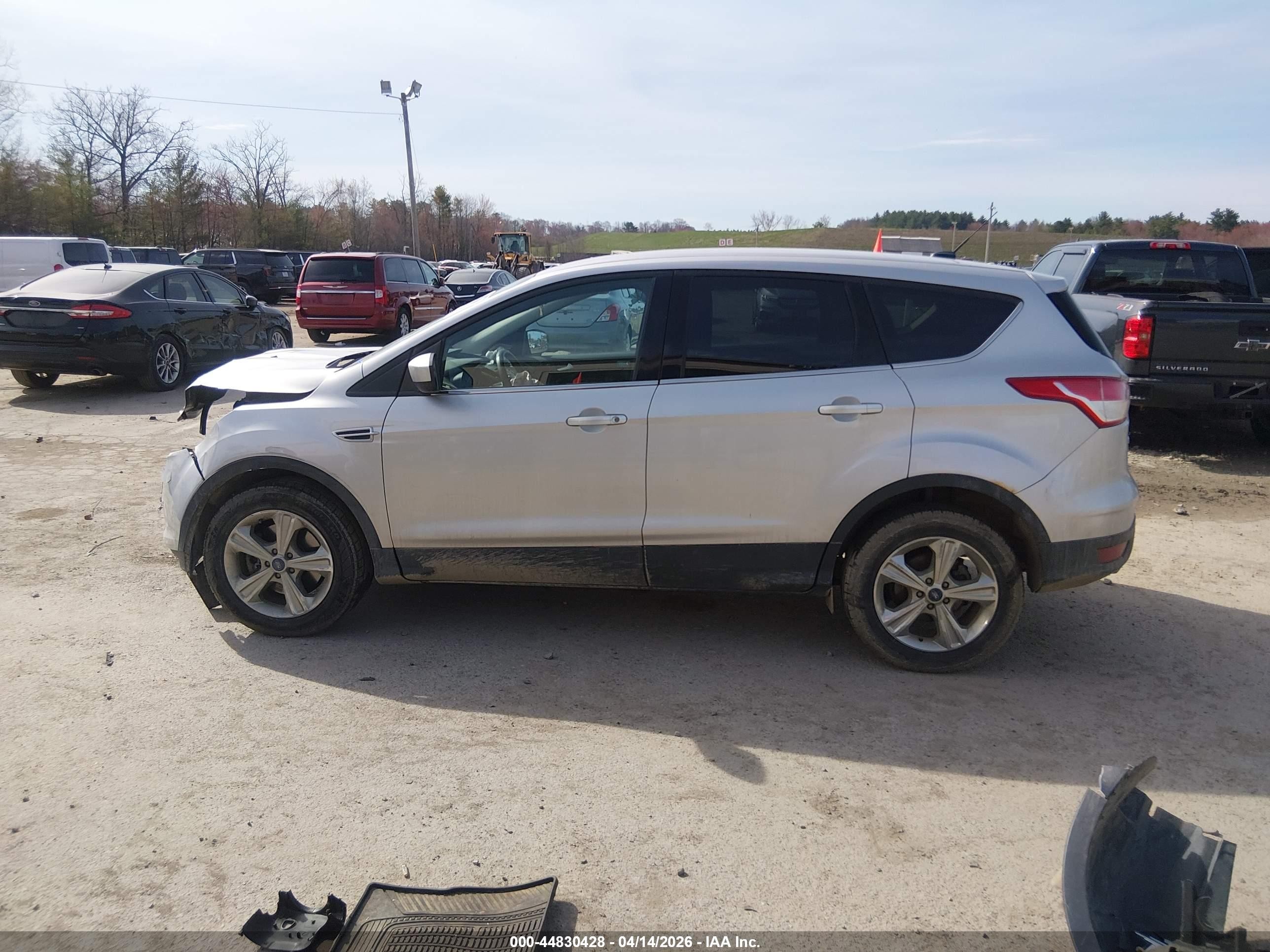 2016 Ford Escape Se Silver vin: 1FMCU9GX2GUA16353