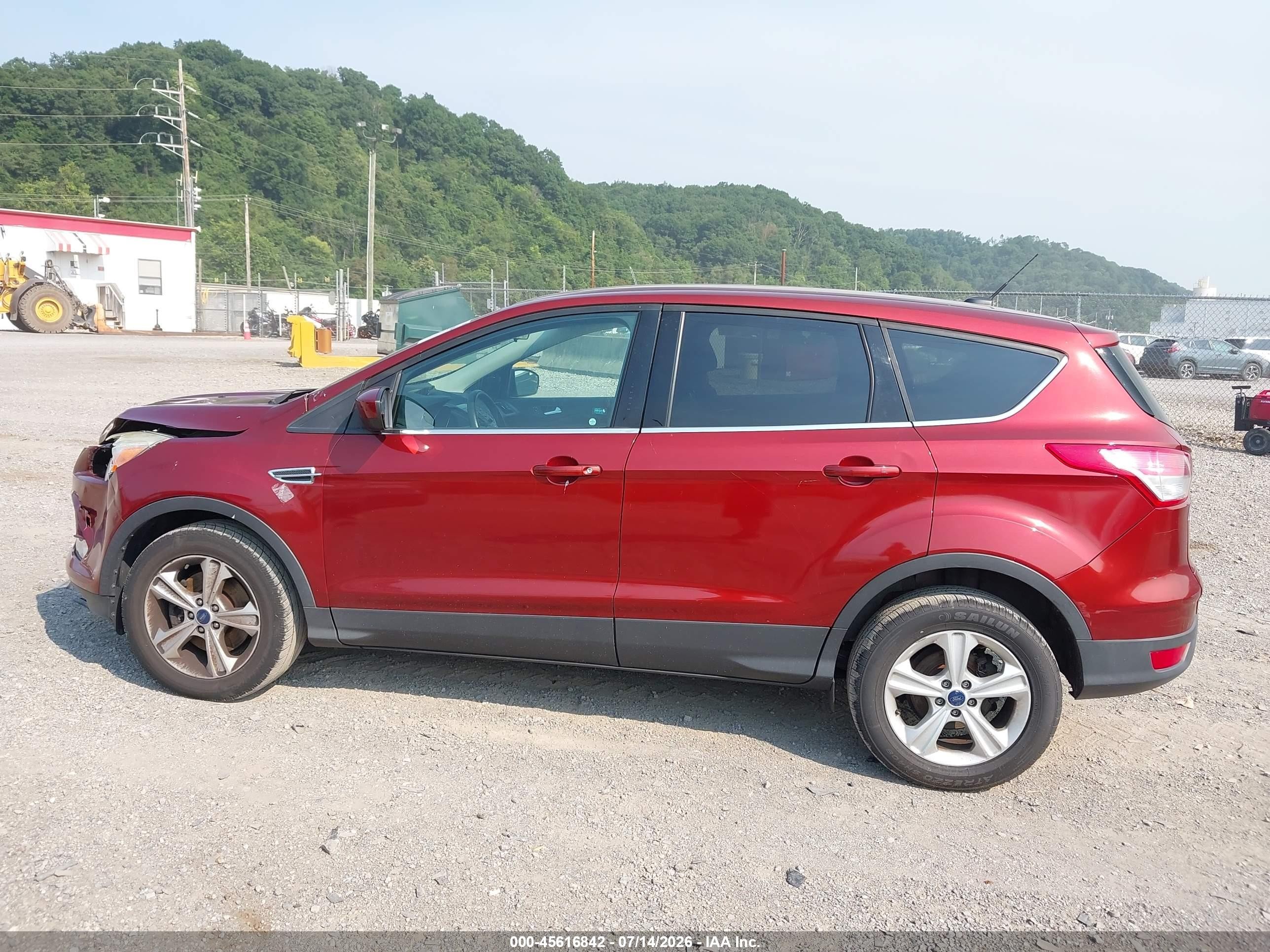 2014 Ford Escape Se Оранжевый vin: 1FMCU9GX3EUB25241