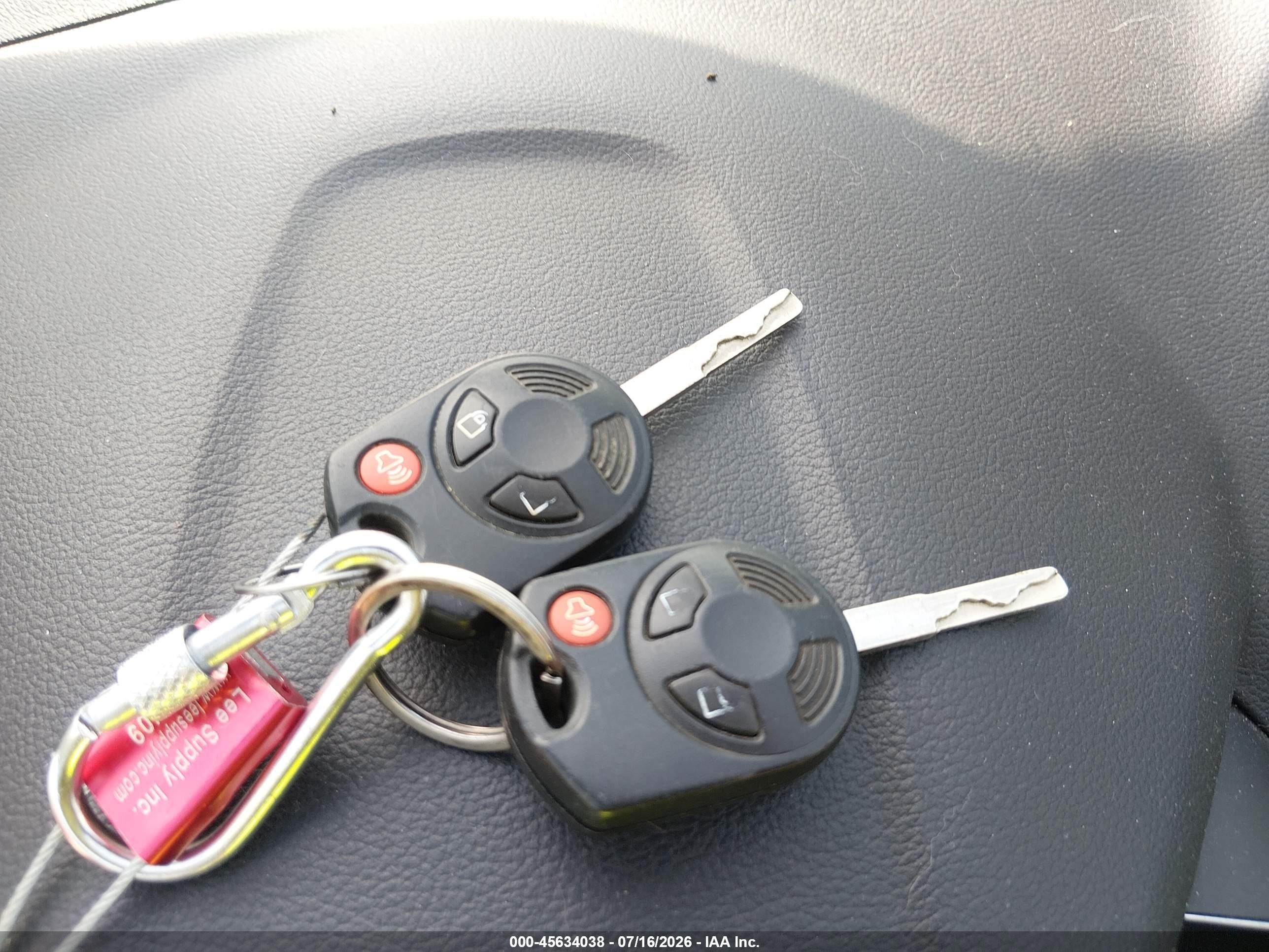 2014 Ford Escape Se Черный vin: 1FMCU9GX3EUD37914
