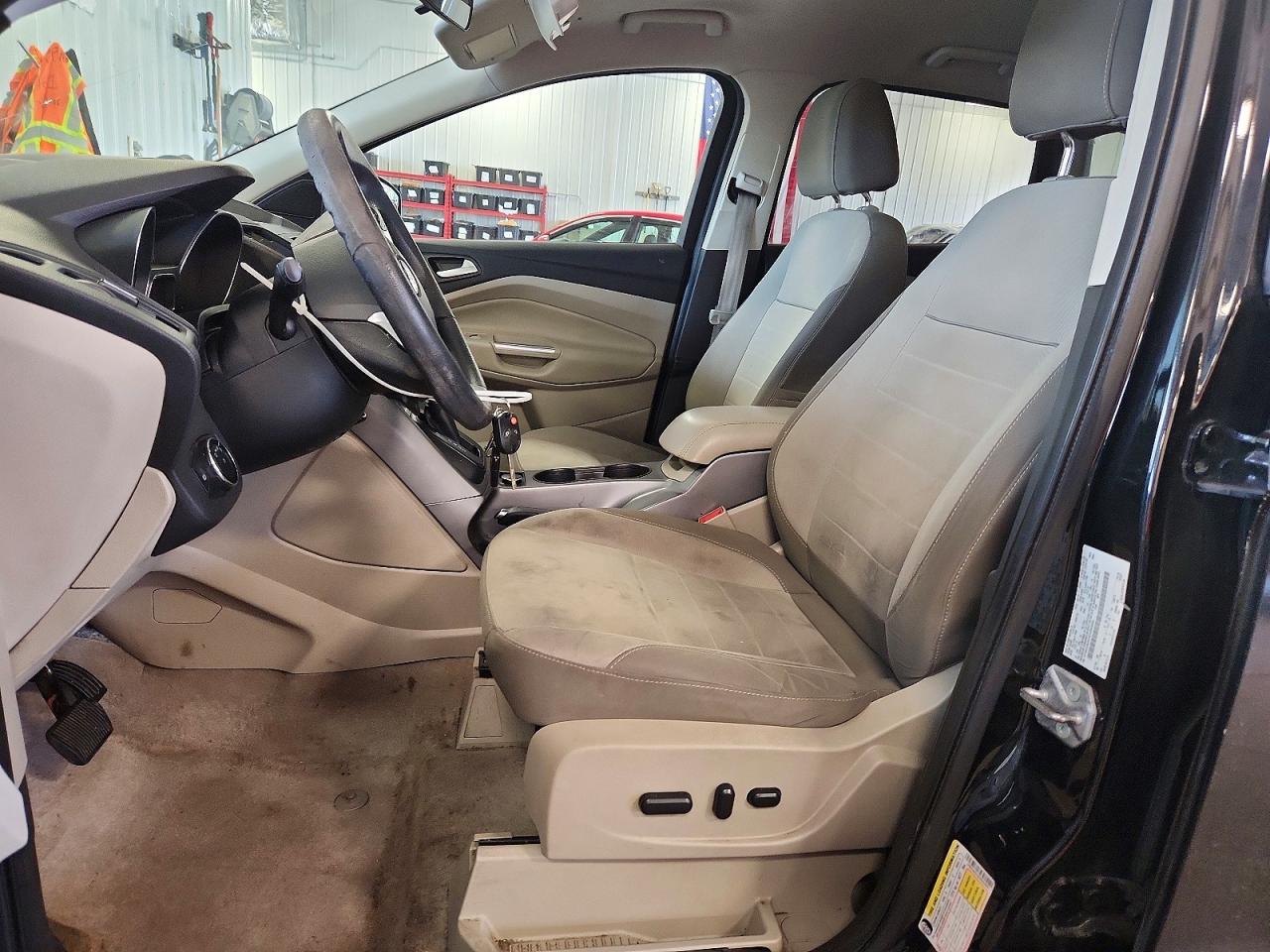 2014 Ford Escape Se Черный vin: 1FMCU9GX3EUD65860
