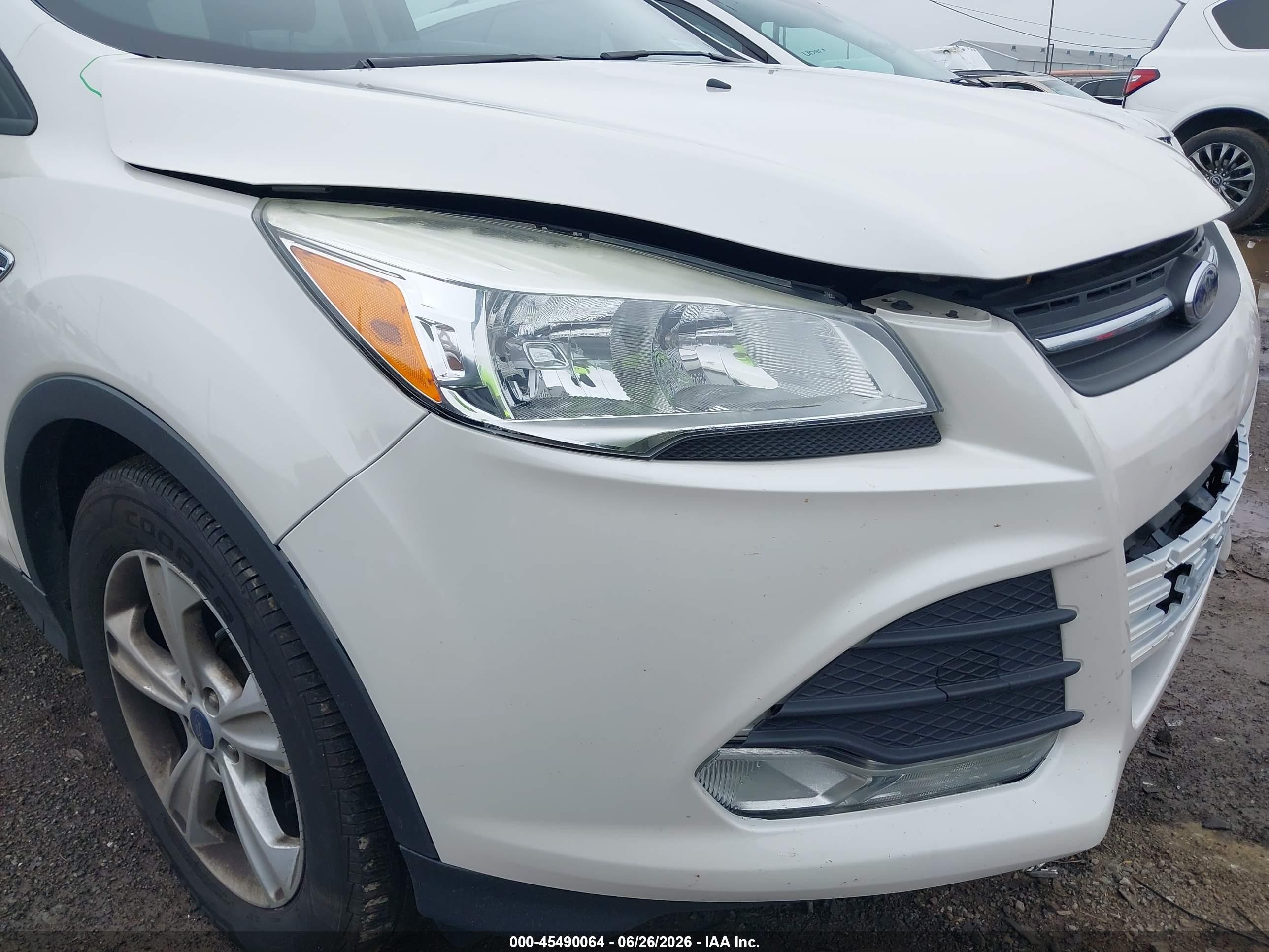 2014 Ford Escape Se White vin: 1FMCU9GX3EUE22851