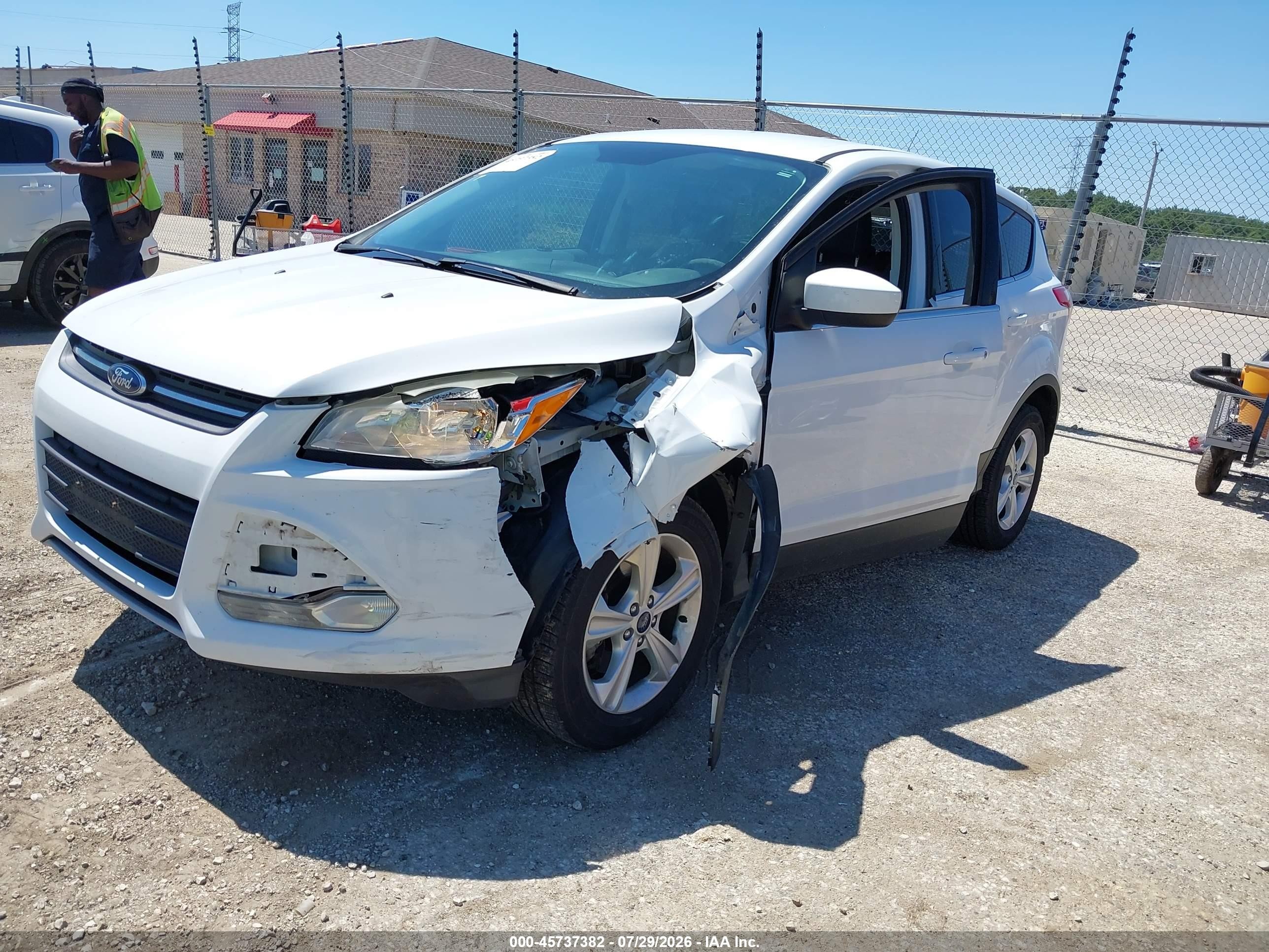 2015 Ford Escape Se Белый vin: 1FMCU9GX3FUB13737