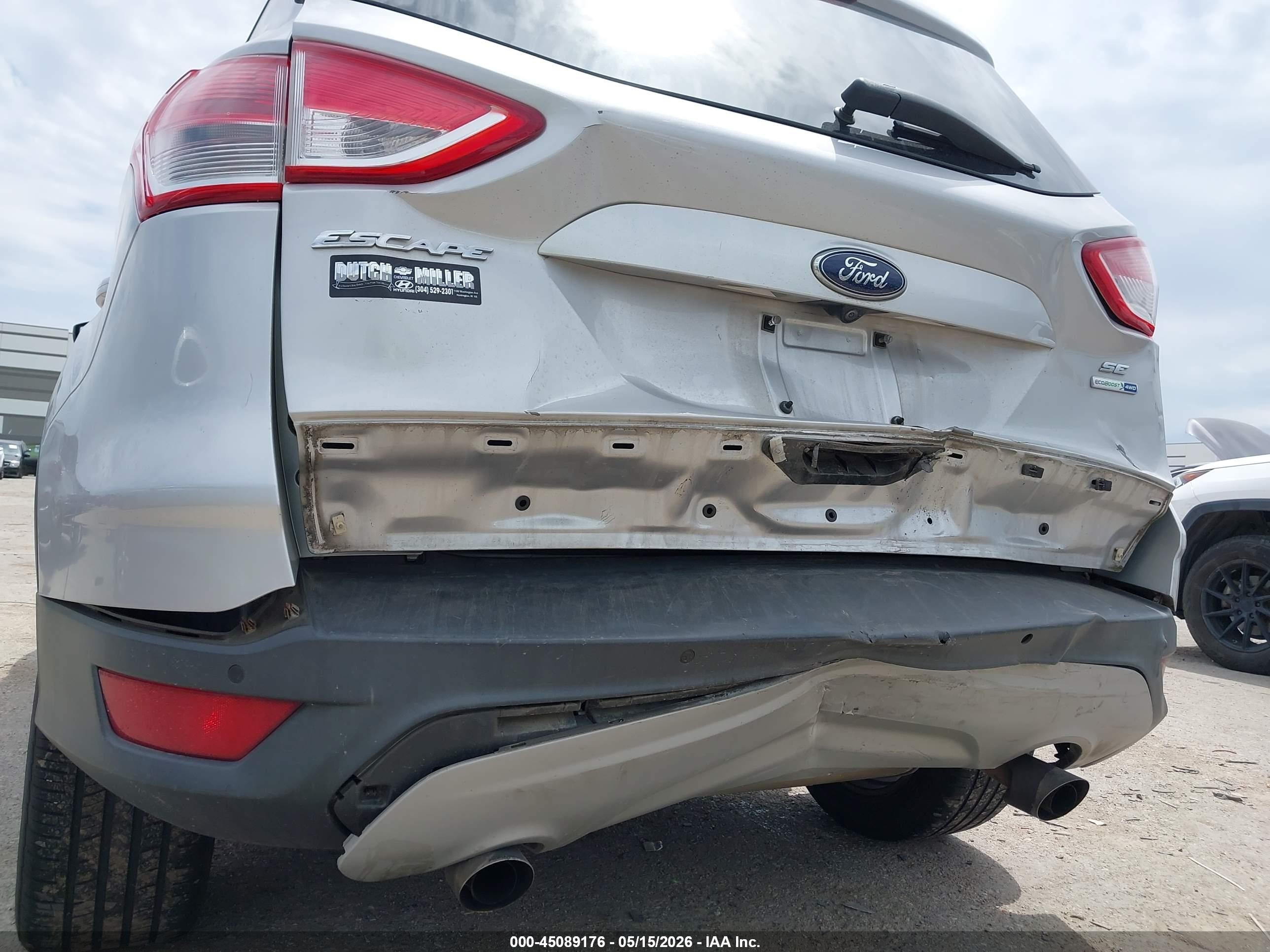 2015 Ford Escape Se Серебряный vin: 1FMCU9GX3FUB17948
