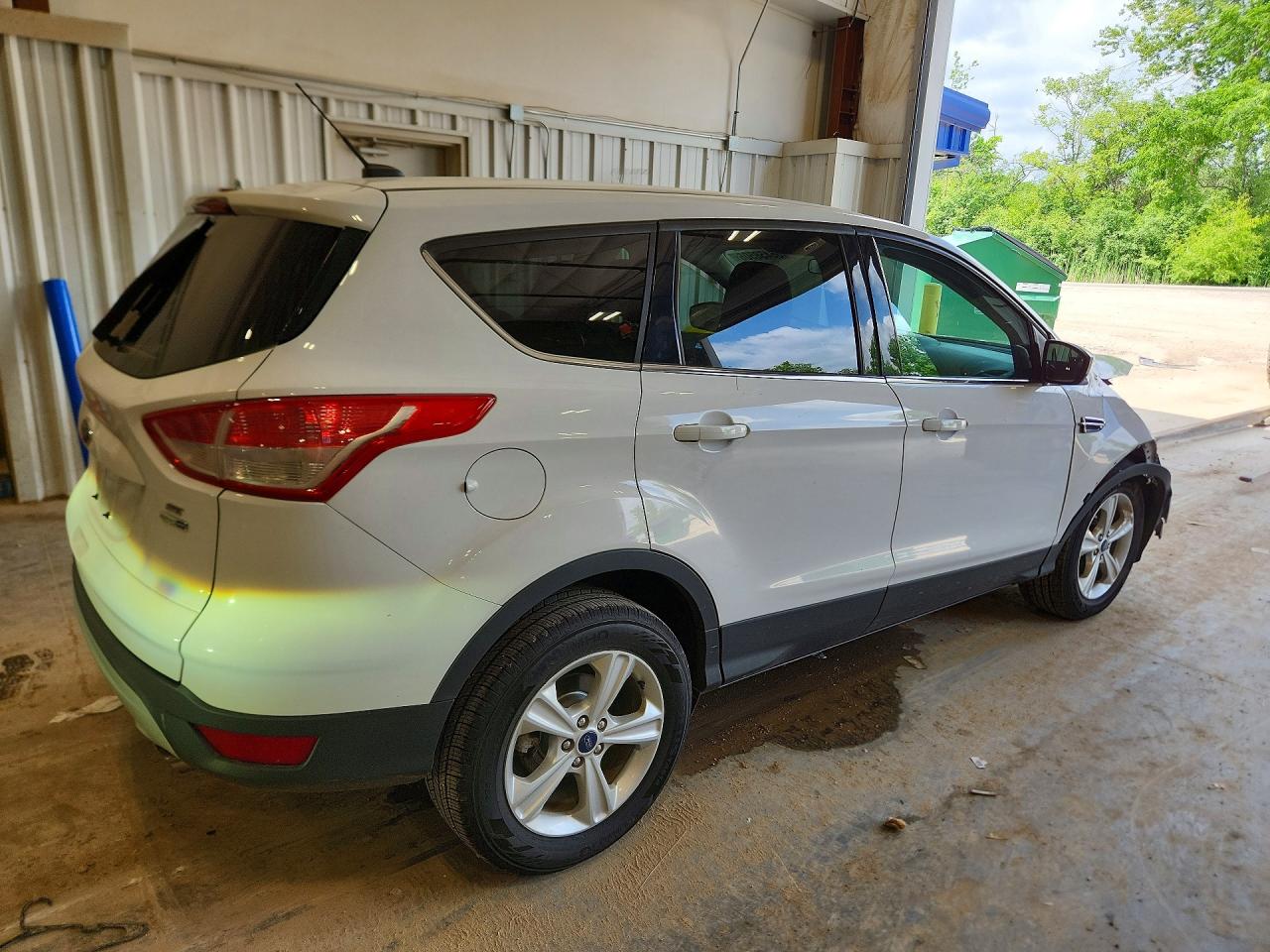 2015 Ford Escape Se White vin: 1FMCU9GX3FUB50254