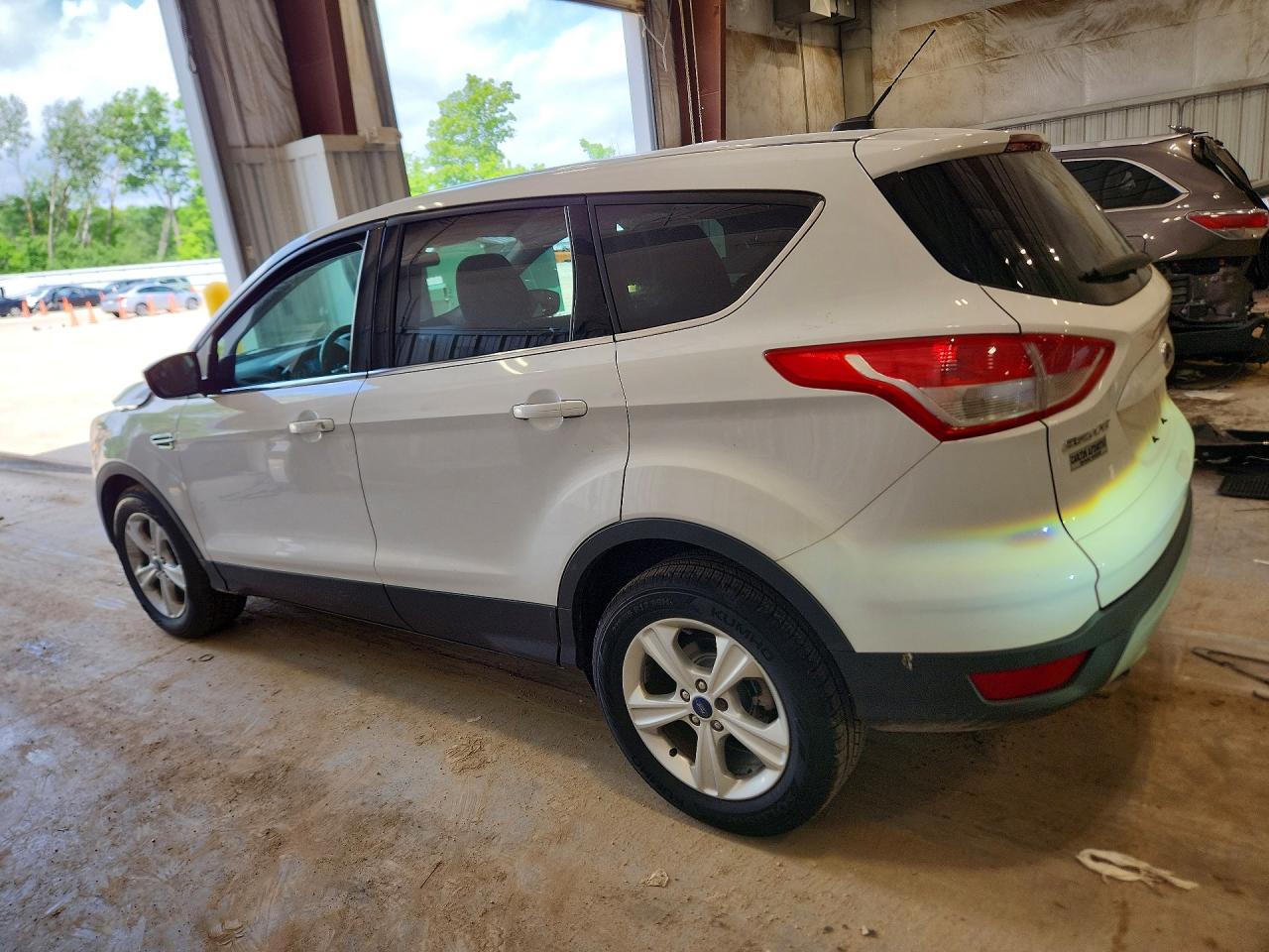 2015 Ford Escape Se White vin: 1FMCU9GX3FUB50254