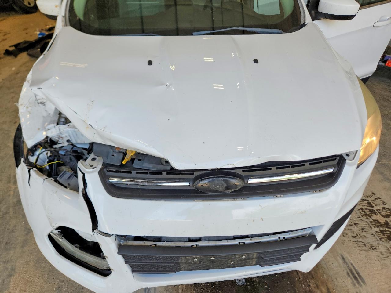 2015 Ford Escape Se White vin: 1FMCU9GX3FUB50254