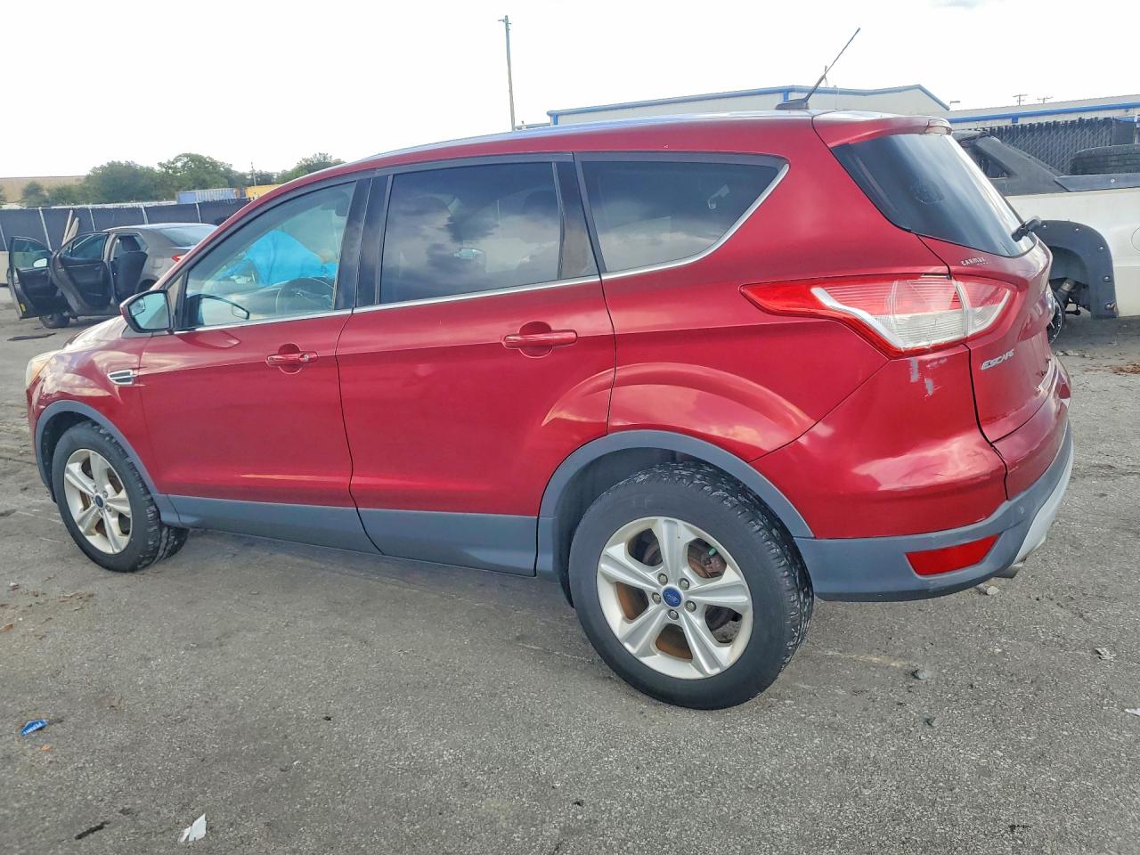 2015 Ford Escape Se Red vin: 1FMCU9GX3FUC22358