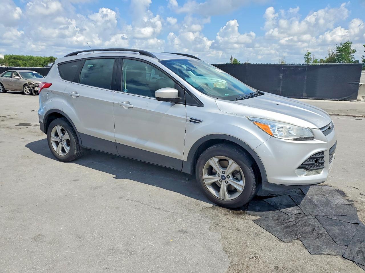 2015 Ford Escape Se Silver vin: 1FMCU9GX3FUC27110