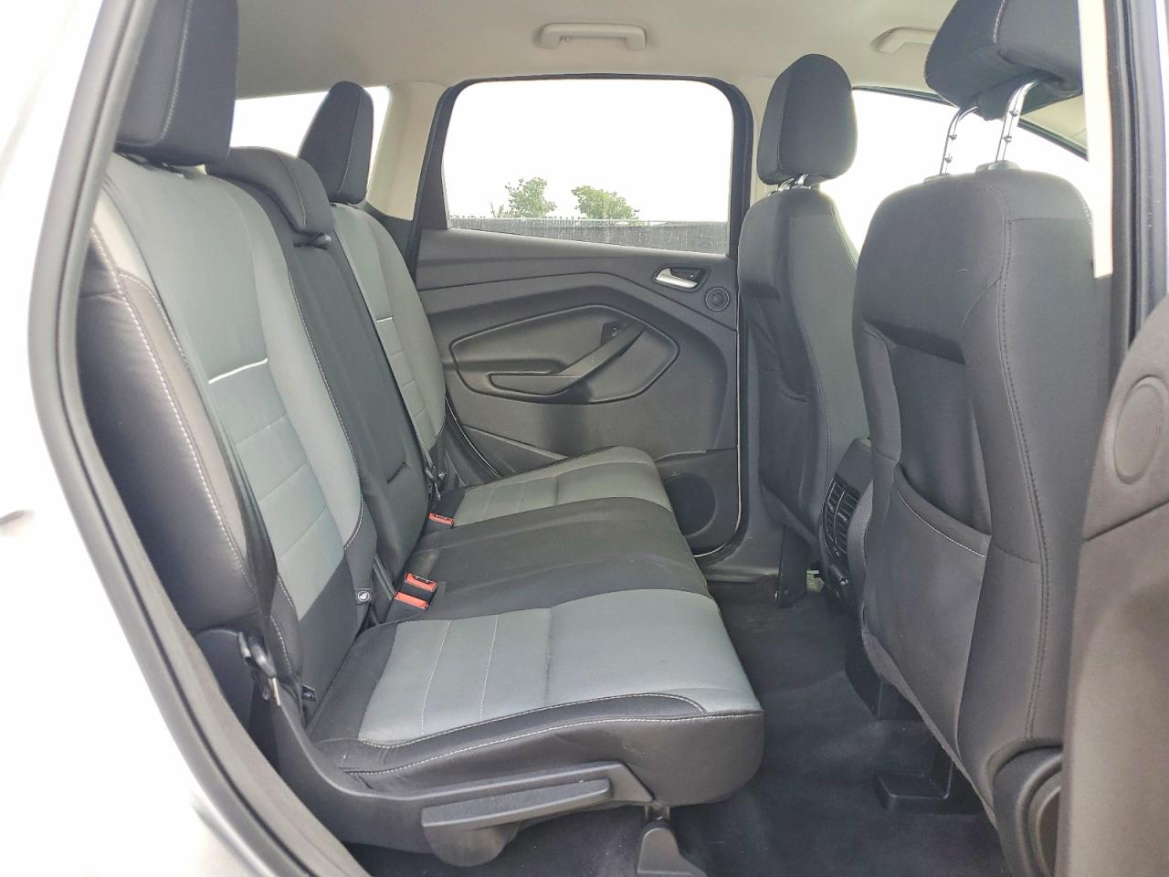2015 Ford Escape Se Silver vin: 1FMCU9GX3FUC27110
