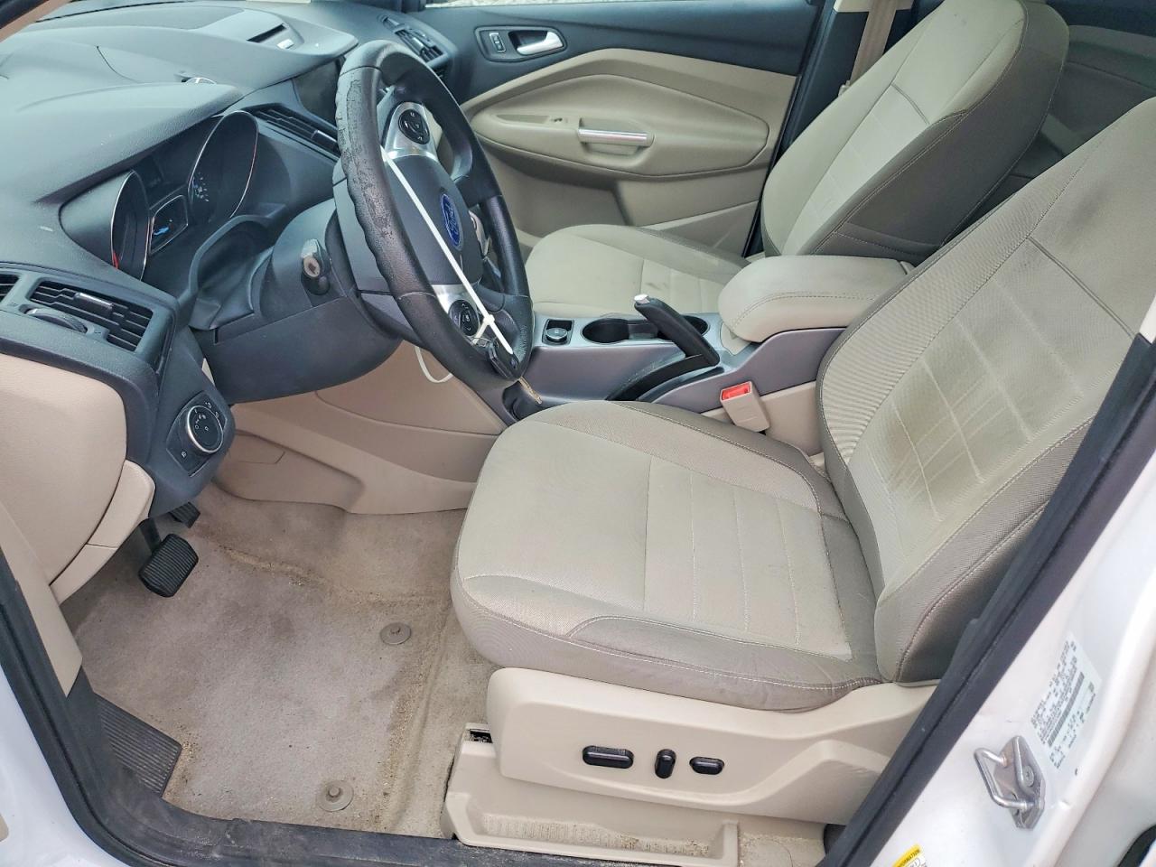 2015 Ford Escape Se Белый vin: 1FMCU9GX3FUC30993