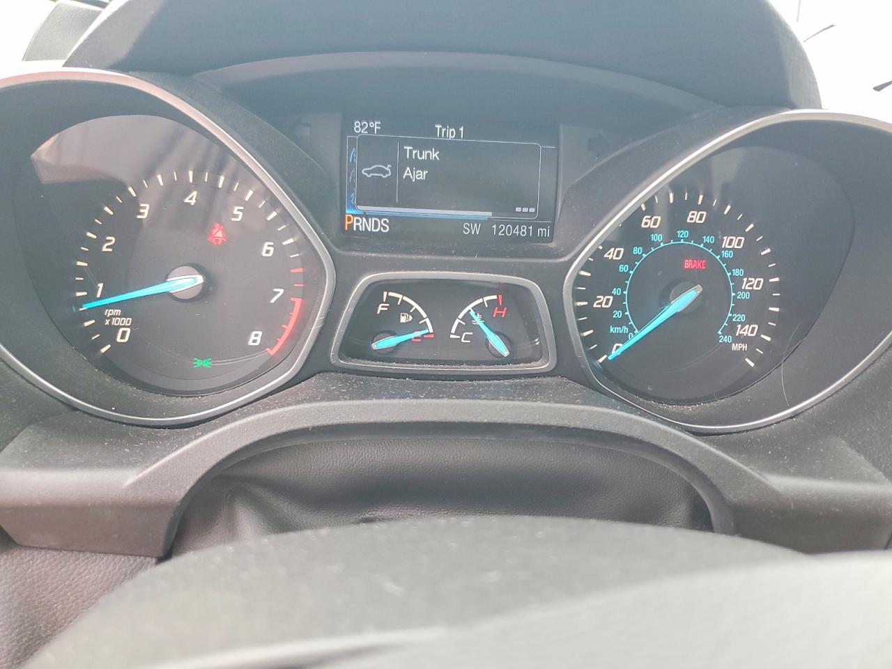 2015 Ford Escape Se Белый vin: 1FMCU9GX3FUC30993