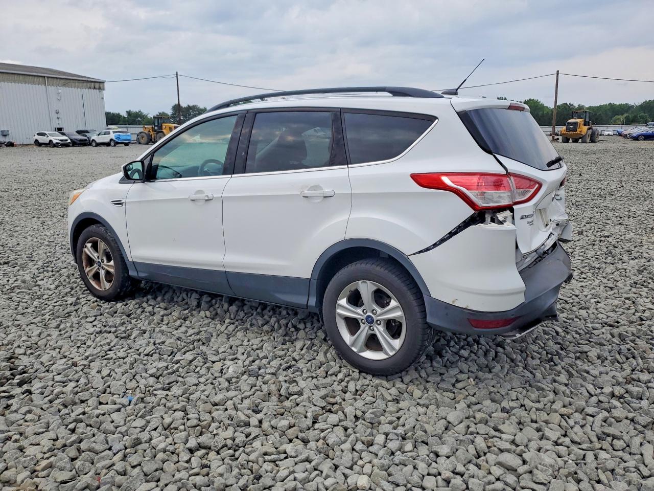 2015 Ford Escape Se Белый vin: 1FMCU9GX3FUC30993