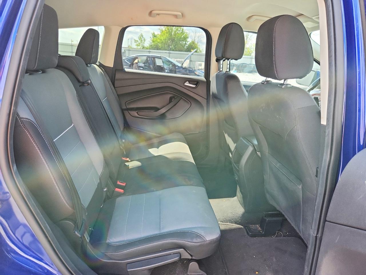 2015 Ford Escape Se Синий vin: 1FMCU9GX3FUC57739