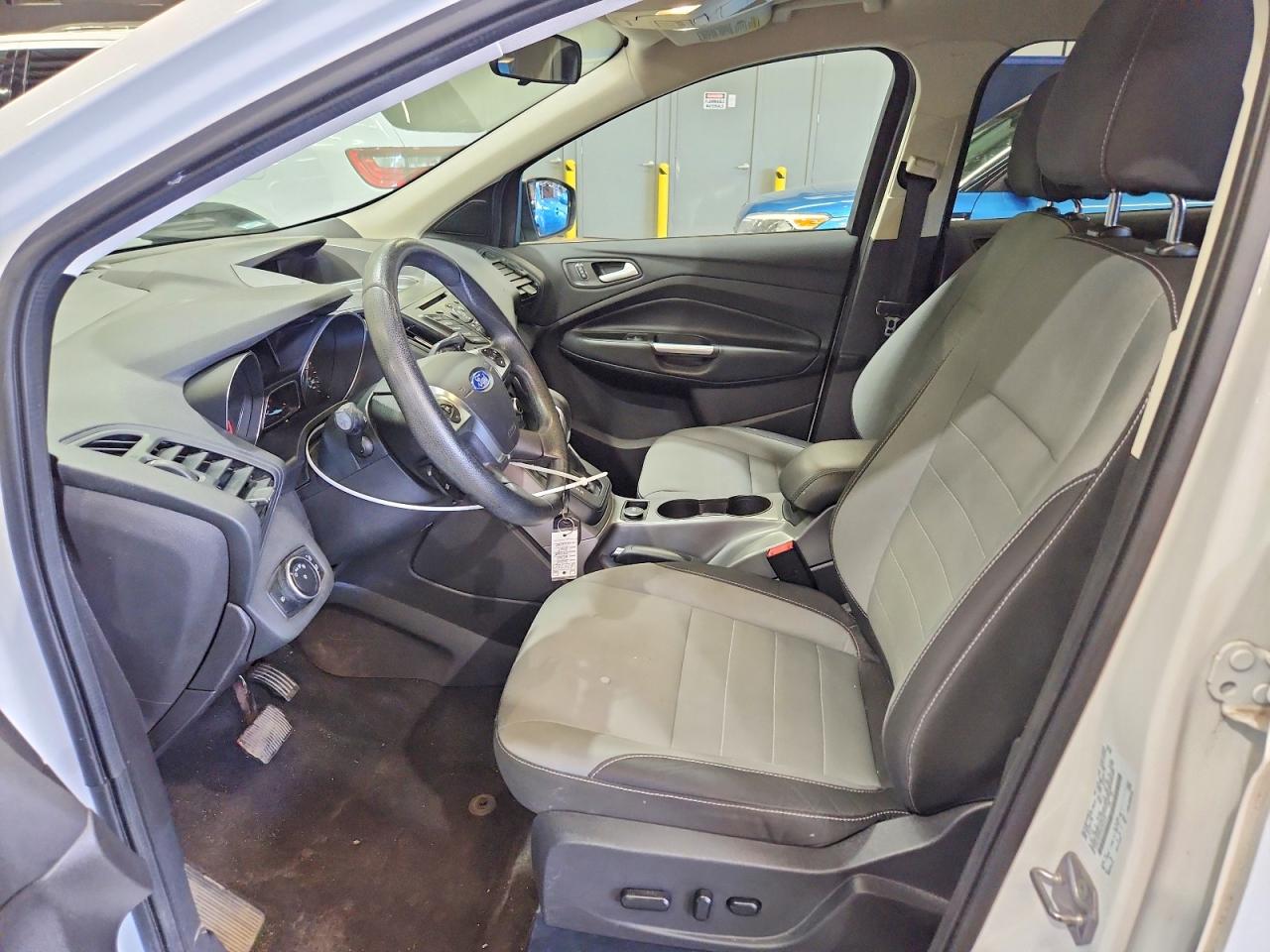 2016 Ford Escape Se White vin: 1FMCU9GX3GUB74751