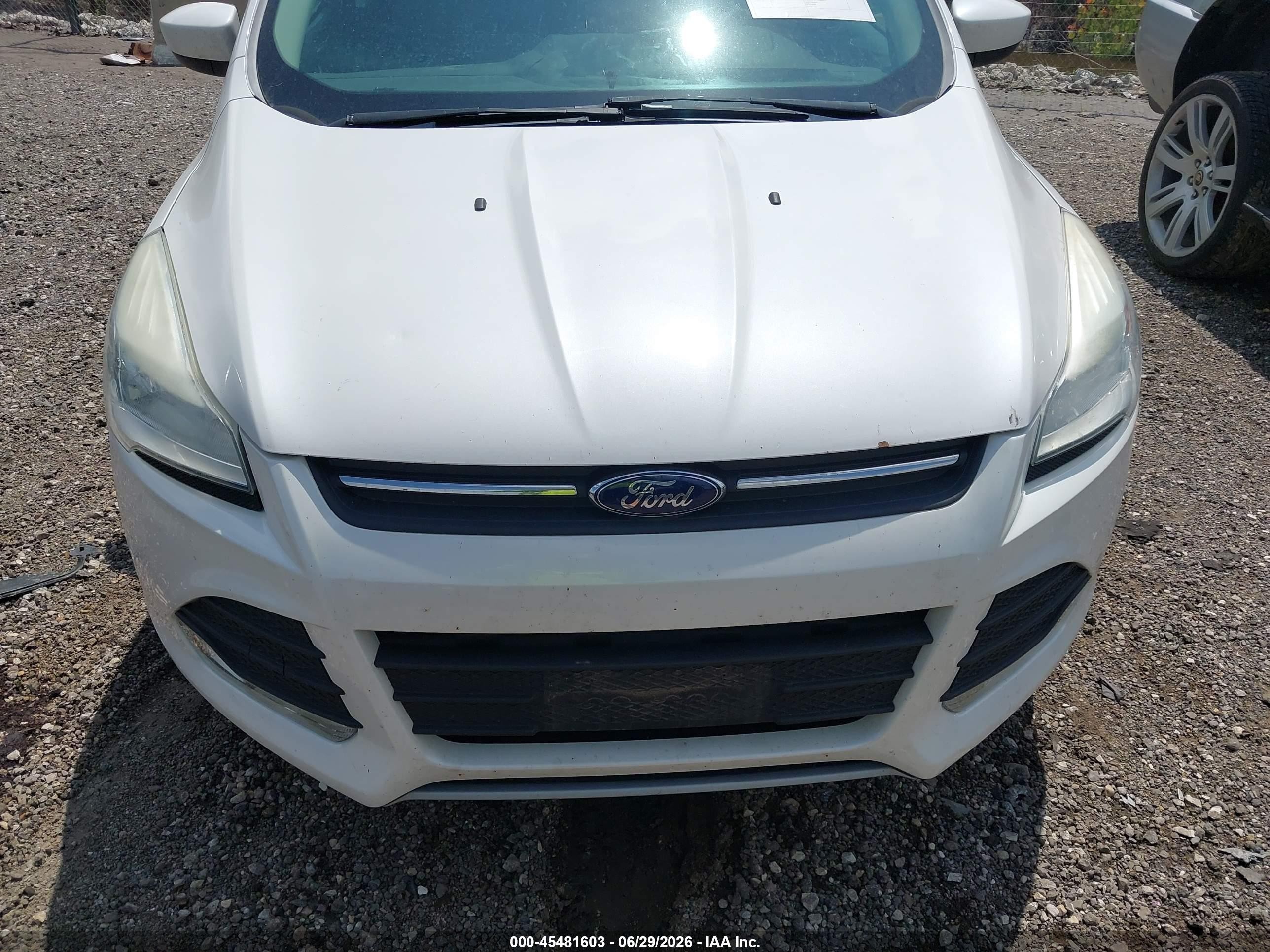 2013 Ford Escape Se White vin: 1FMCU9GX4DUB79307