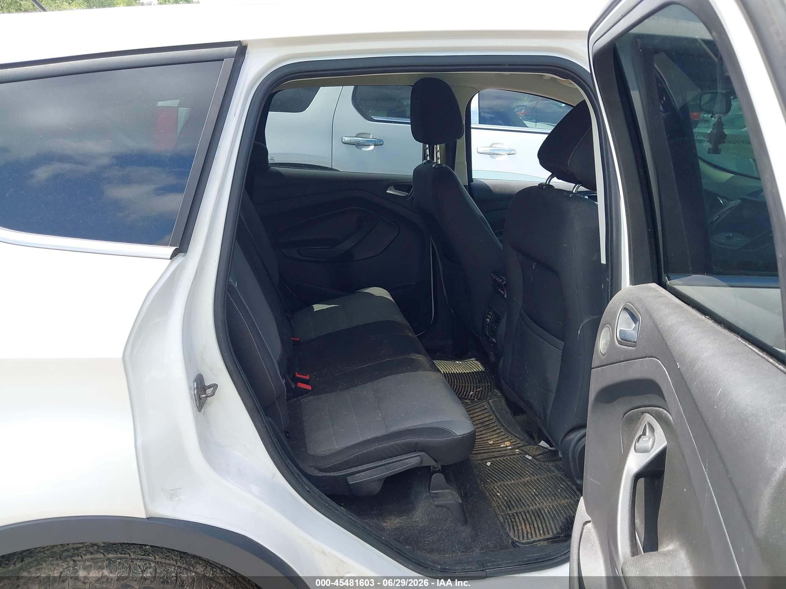 2013 Ford Escape Se White vin: 1FMCU9GX4DUB79307