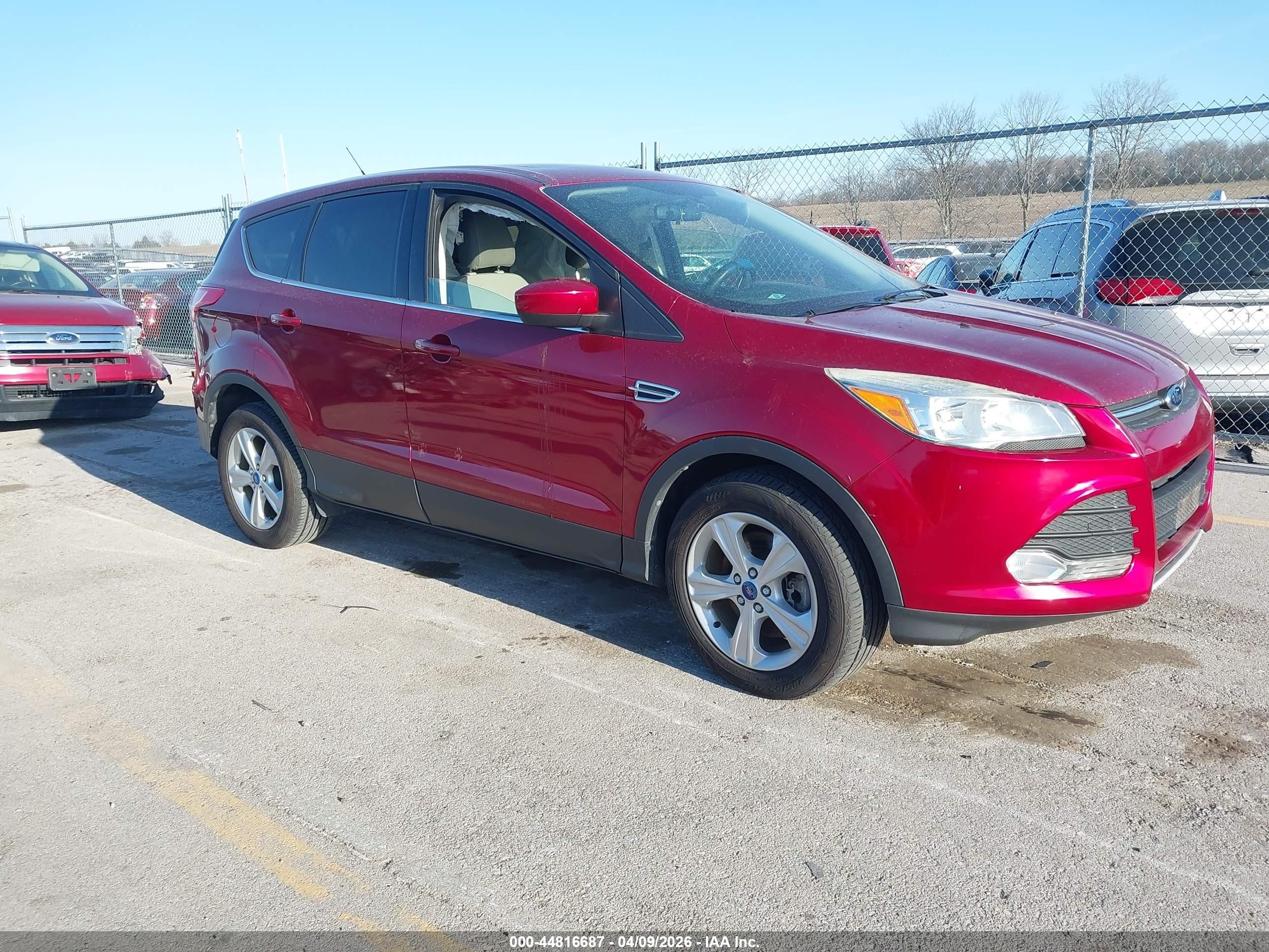 2014 Ford Escape Se Red vin: 1FMCU9GX4EUA43700