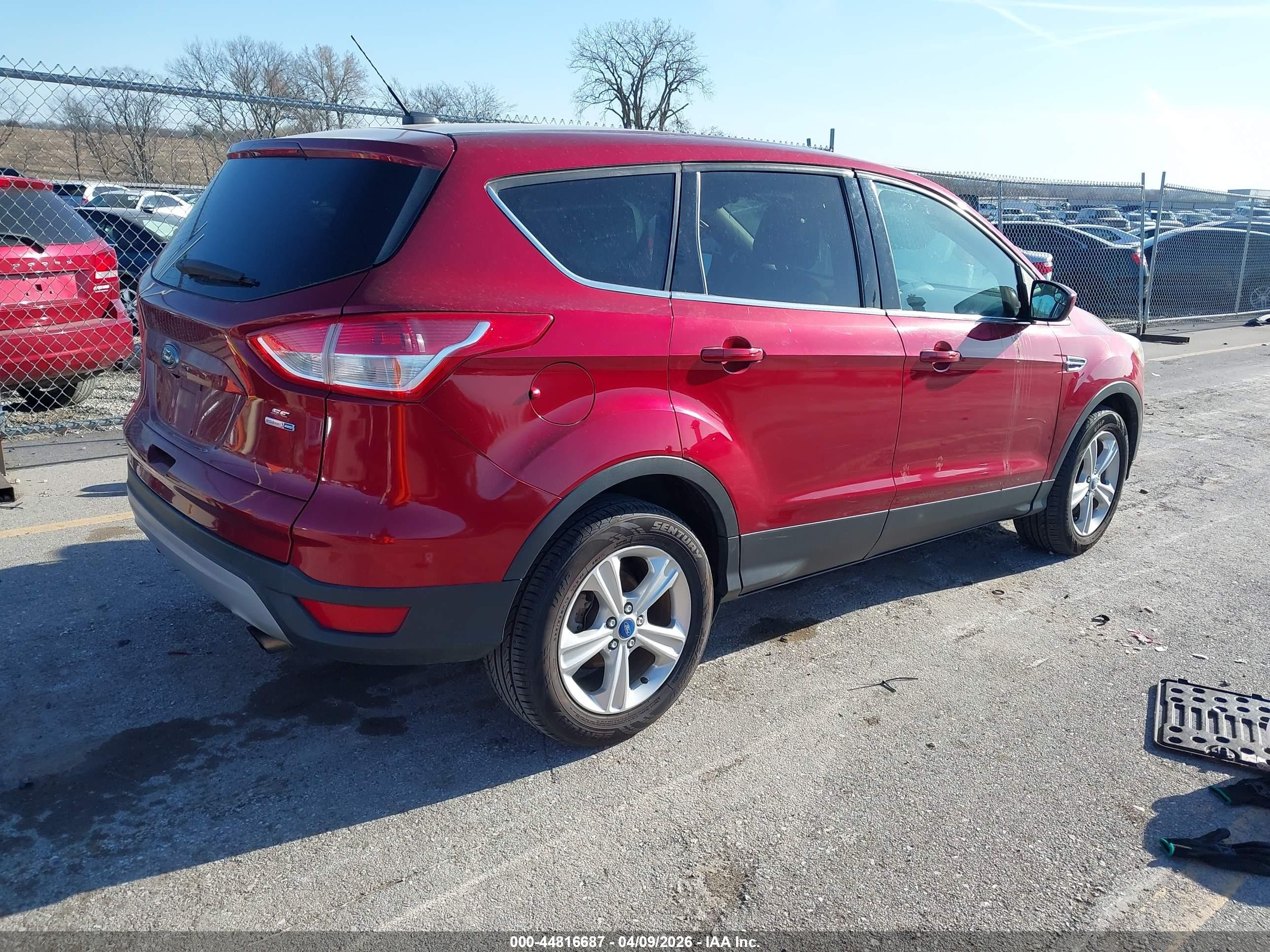 2014 Ford Escape Se Red vin: 1FMCU9GX4EUA43700