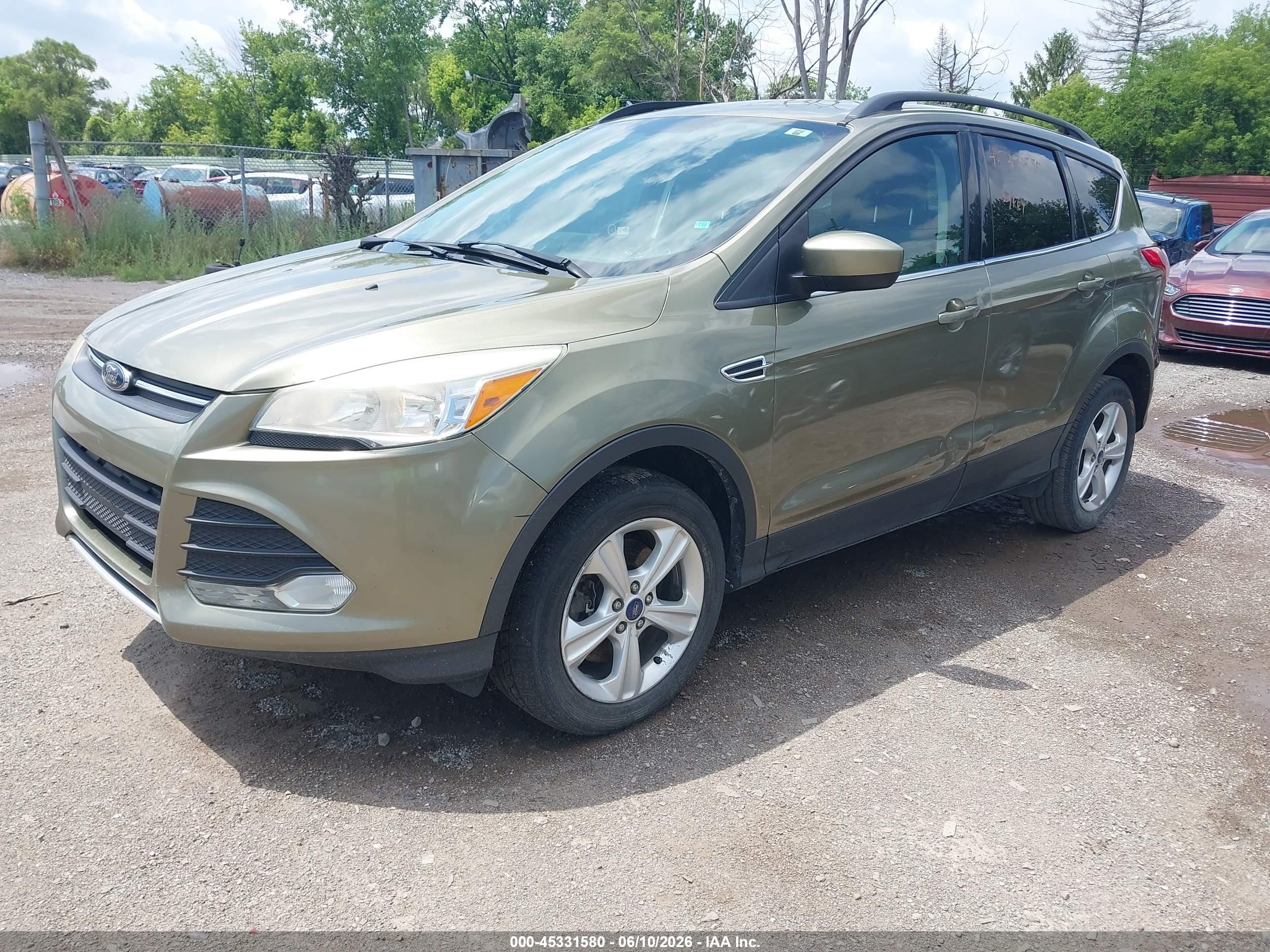 2014 Ford Escape Se Зеленый vin: 1FMCU9GX4EUB35311