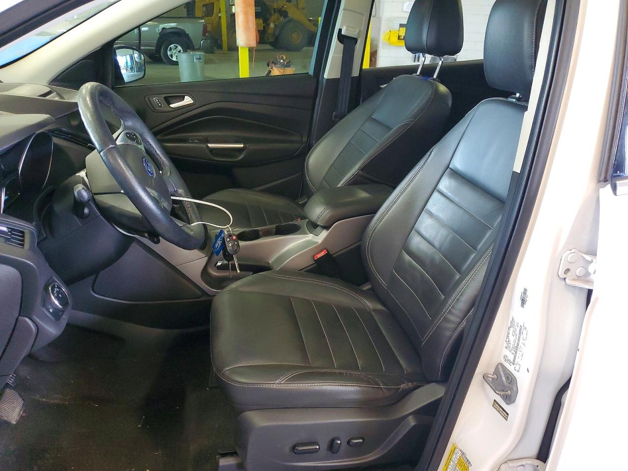 2014 Ford Escape Se Белый vin: 1FMCU9GX4EUB87456