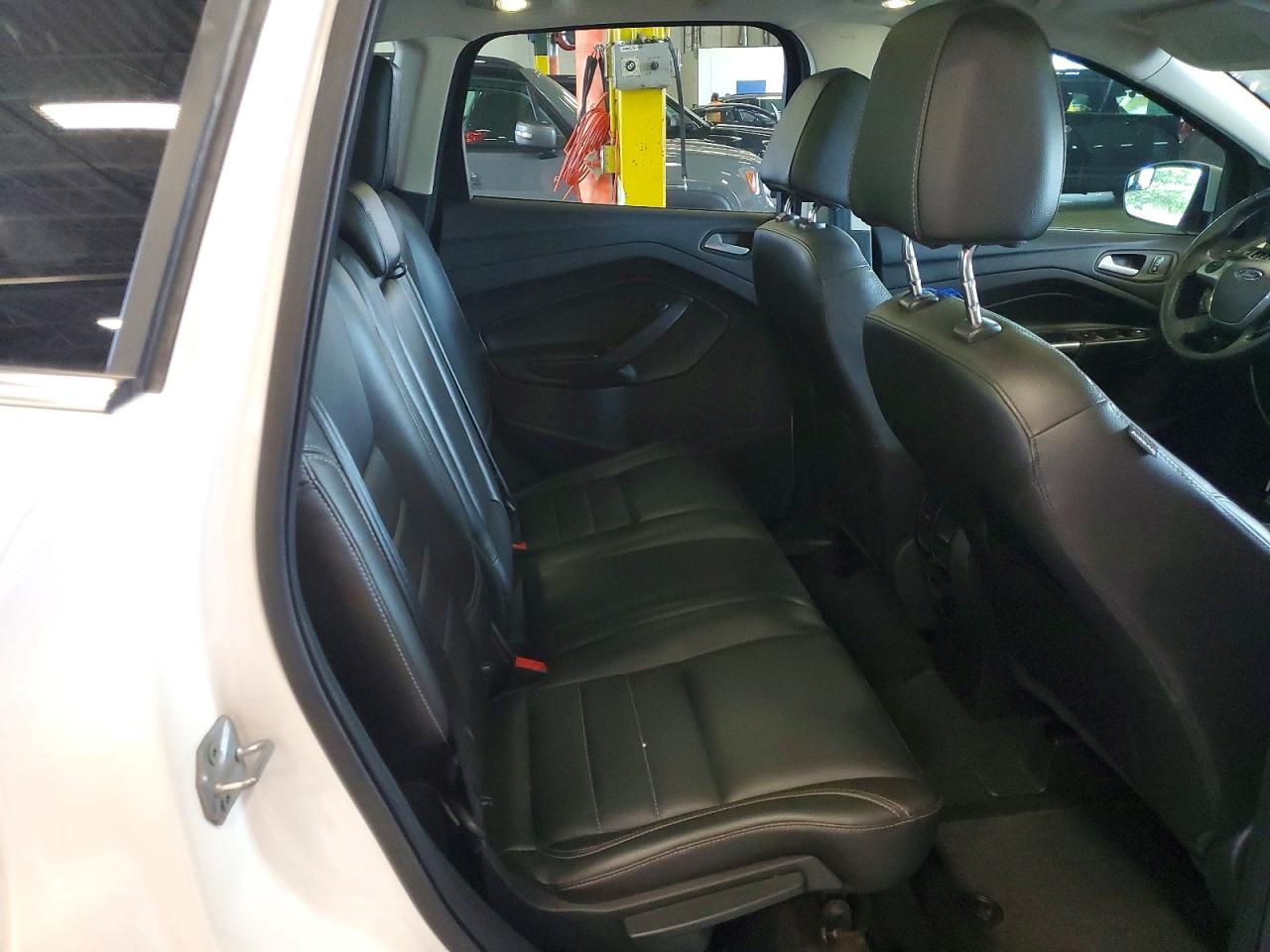 2014 Ford Escape Se Белый vin: 1FMCU9GX4EUB87456