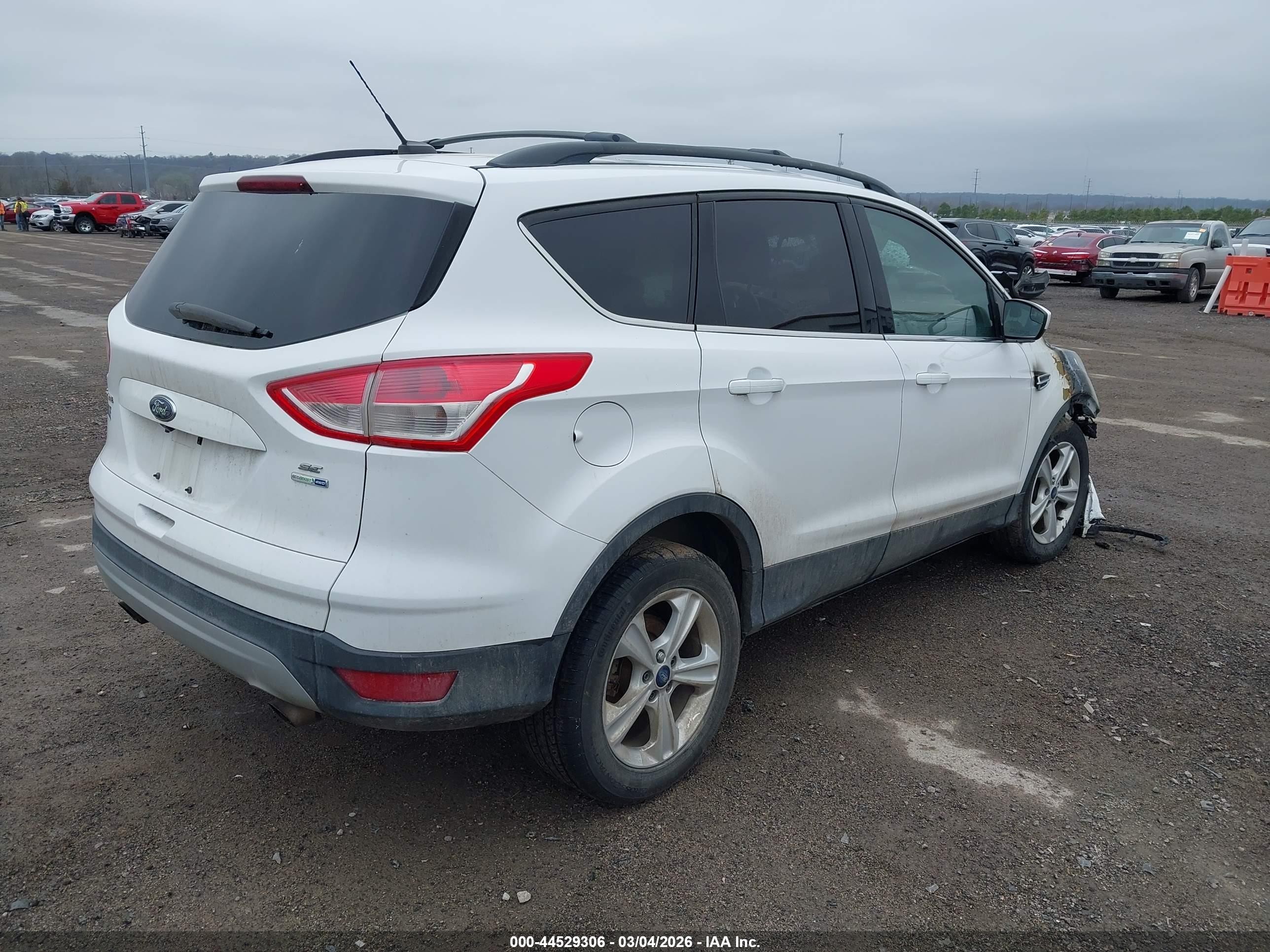 2014 Ford Escape Se White vin: 1FMCU9GX4EUD27778