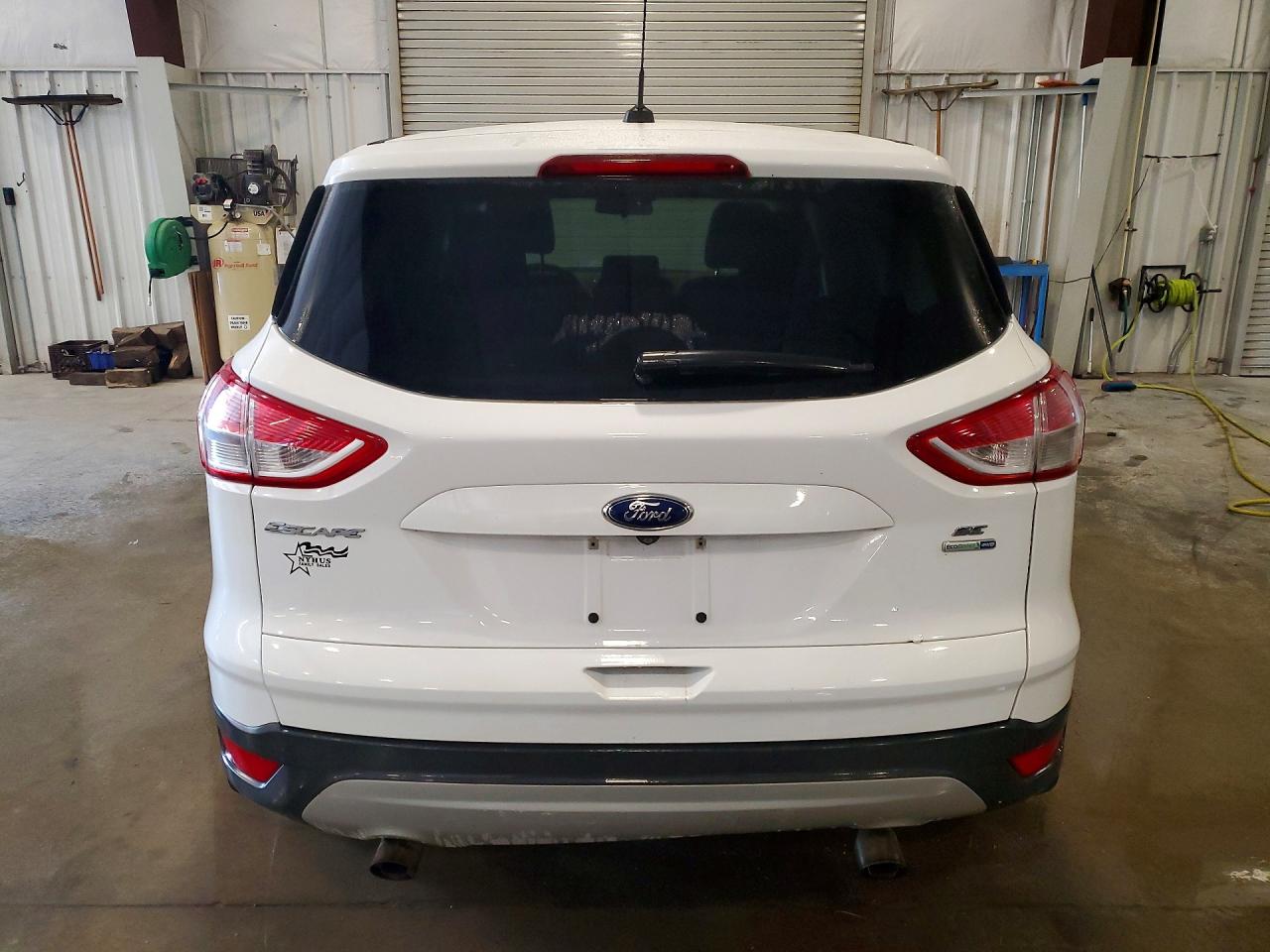 2015 Ford Escape Se White vin: 1FMCU9GX4FUB17375