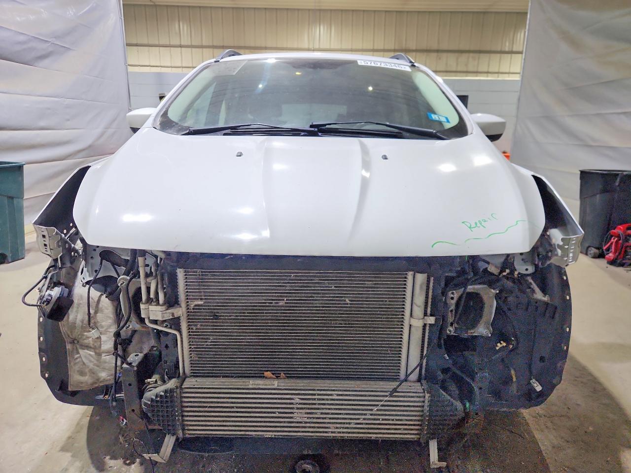 2015 Ford Escape Se White vin: 1FMCU9GX4FUB99785