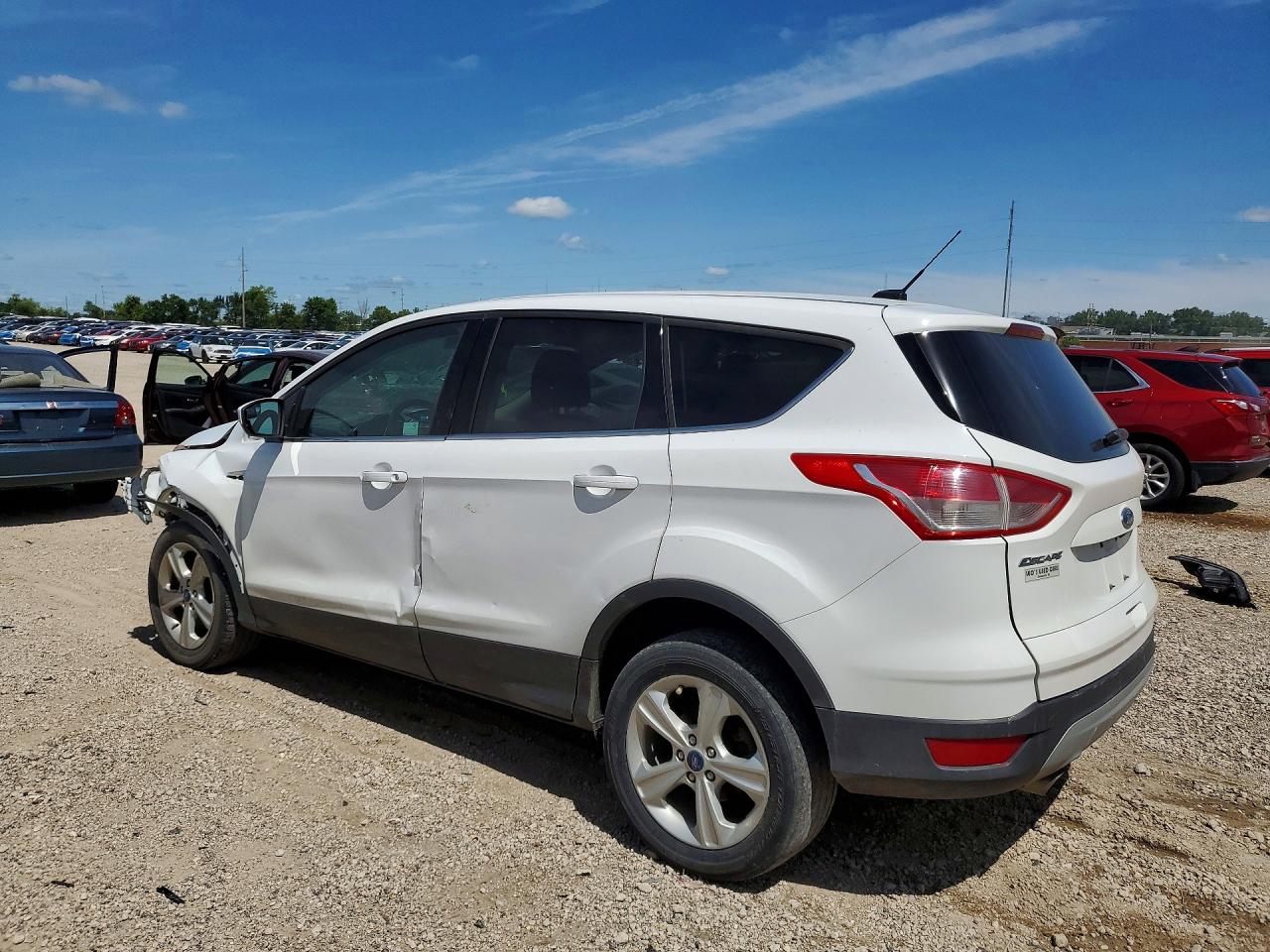 2015 Ford Escape Se Белый vin: 1FMCU9GX4FUC57250