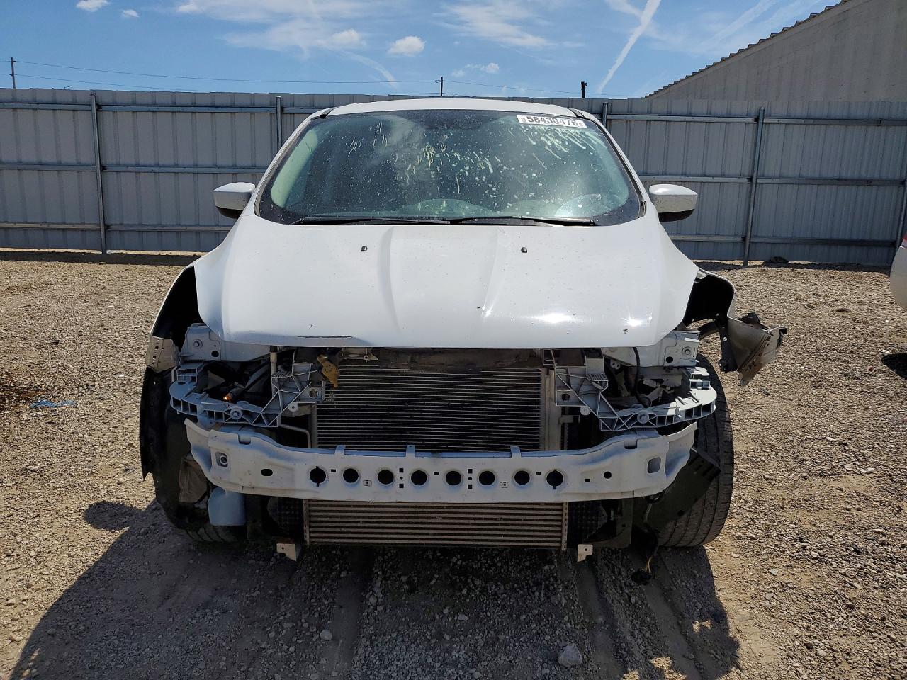 2015 Ford Escape Se Белый vin: 1FMCU9GX4FUC57250