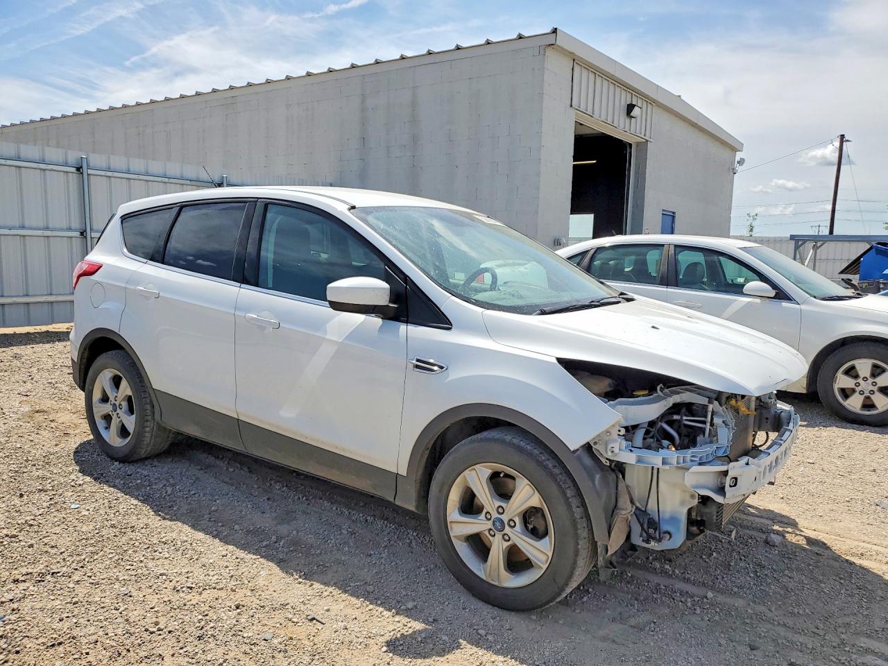 2015 Ford Escape Se Белый vin: 1FMCU9GX4FUC57250