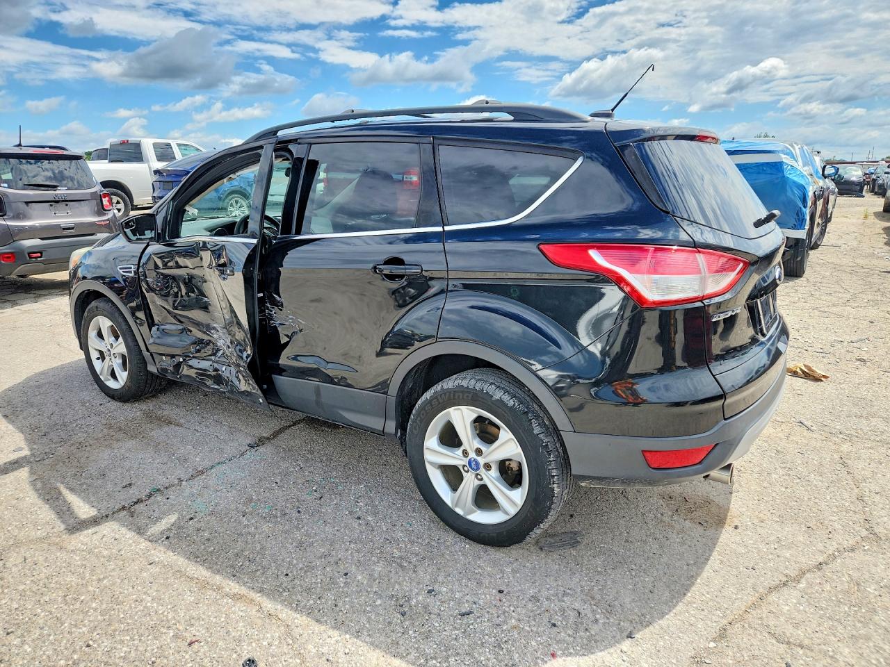 2013 Ford Escape Se Черный vin: 1FMCU9GX5DUA28055