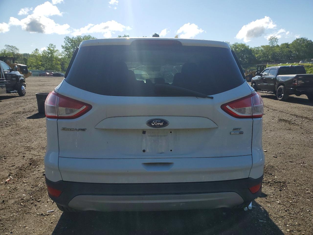 2013 Ford Escape Se Белый vin: 1FMCU9GX5DUD80813