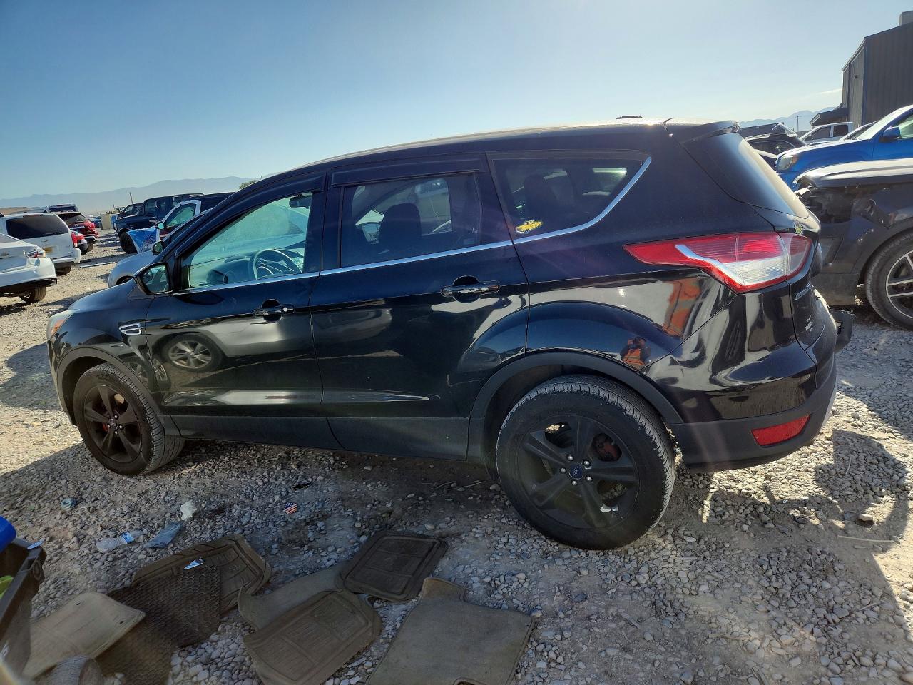 2013 Ford Escape Se Черный vin: 1FMCU9GX5DUD89012