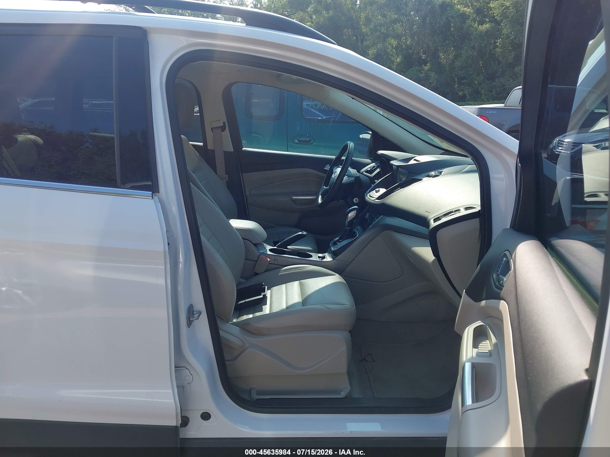 2014 Ford Escape Se White vin: 1FMCU9GX5EUA86555