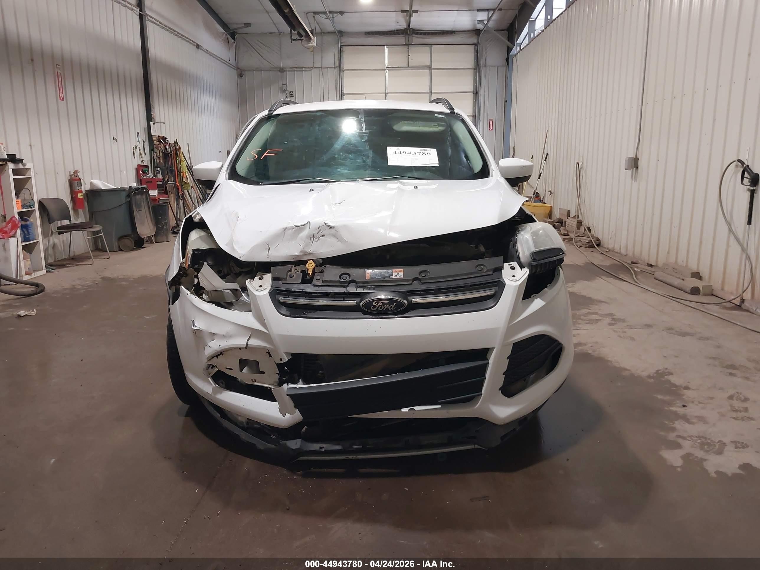 2014 Ford Escape Se White vin: 1FMCU9GX5EUC09593