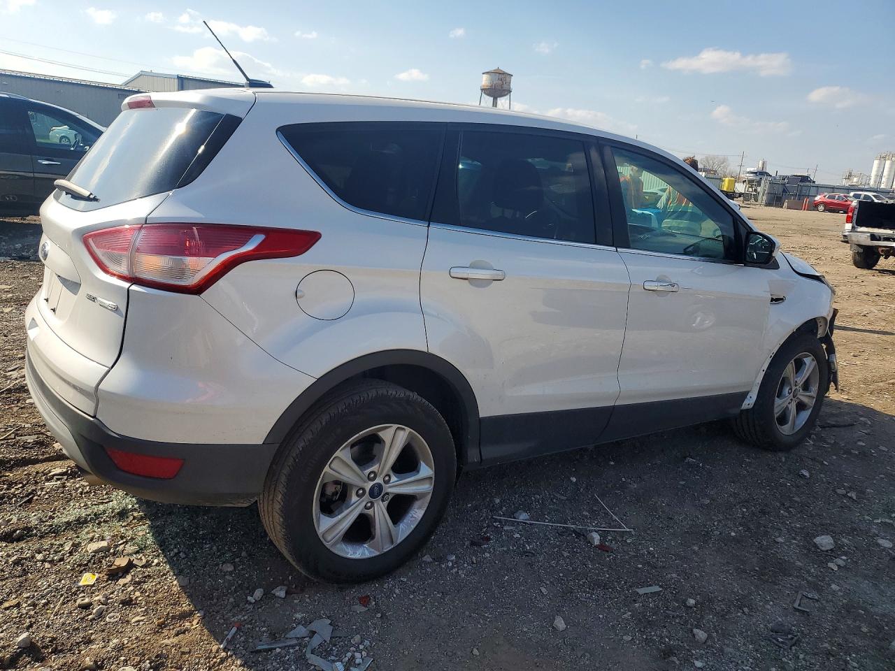 2014 Ford Escape Se White vin: 1FMCU9GX5EUC58860