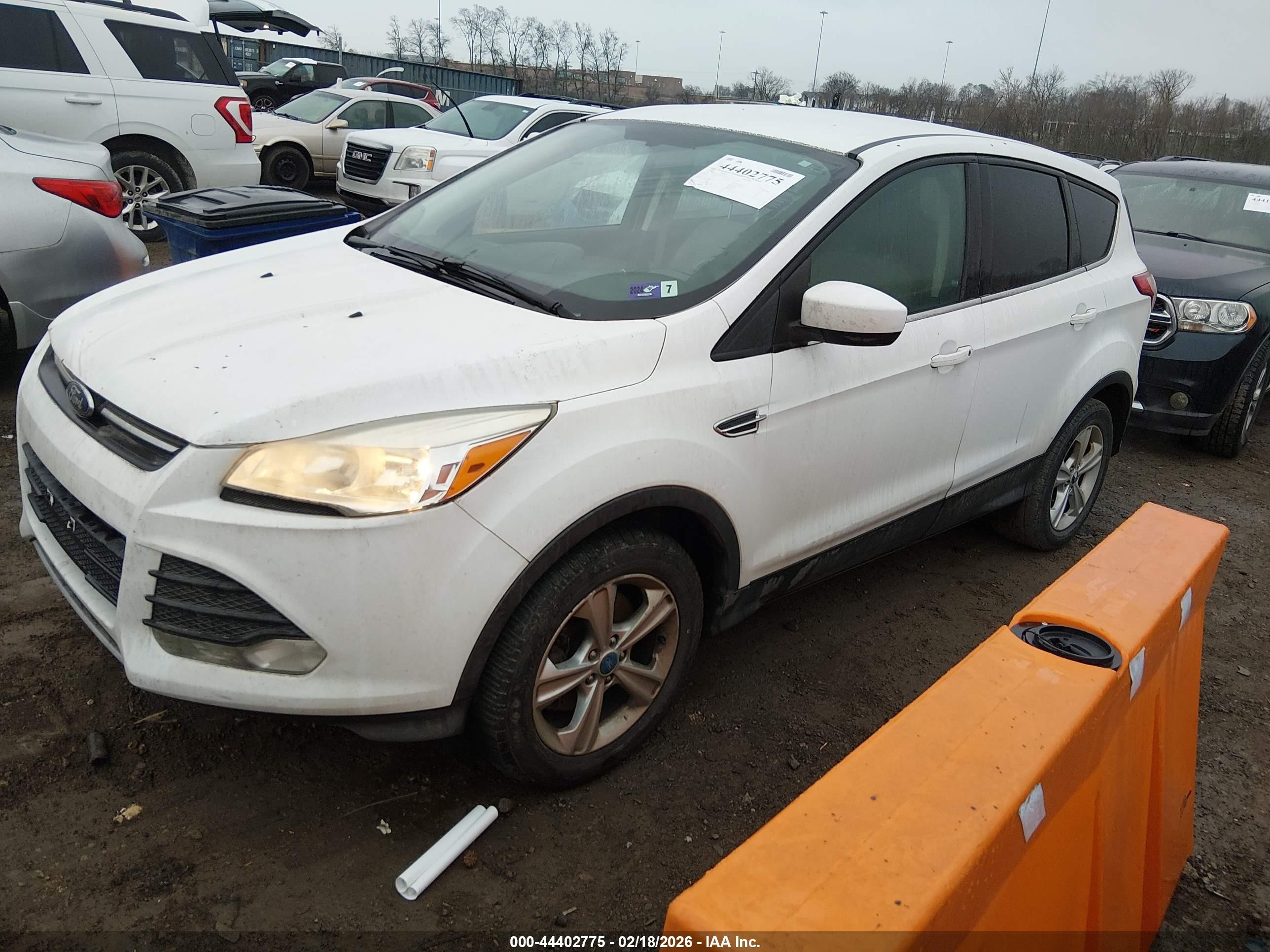 2014 Ford Escape Se White vin: 1FMCU9GX5EUD38773