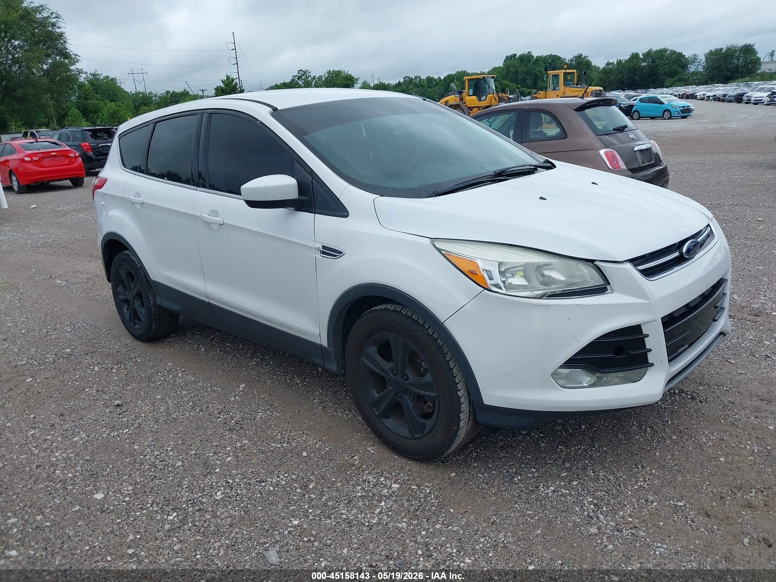 1FMCU9GX5EUE28375