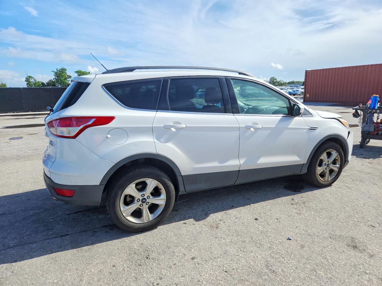 2015 Ford Escape Se White vin: 1FMCU9GX5FUA26034