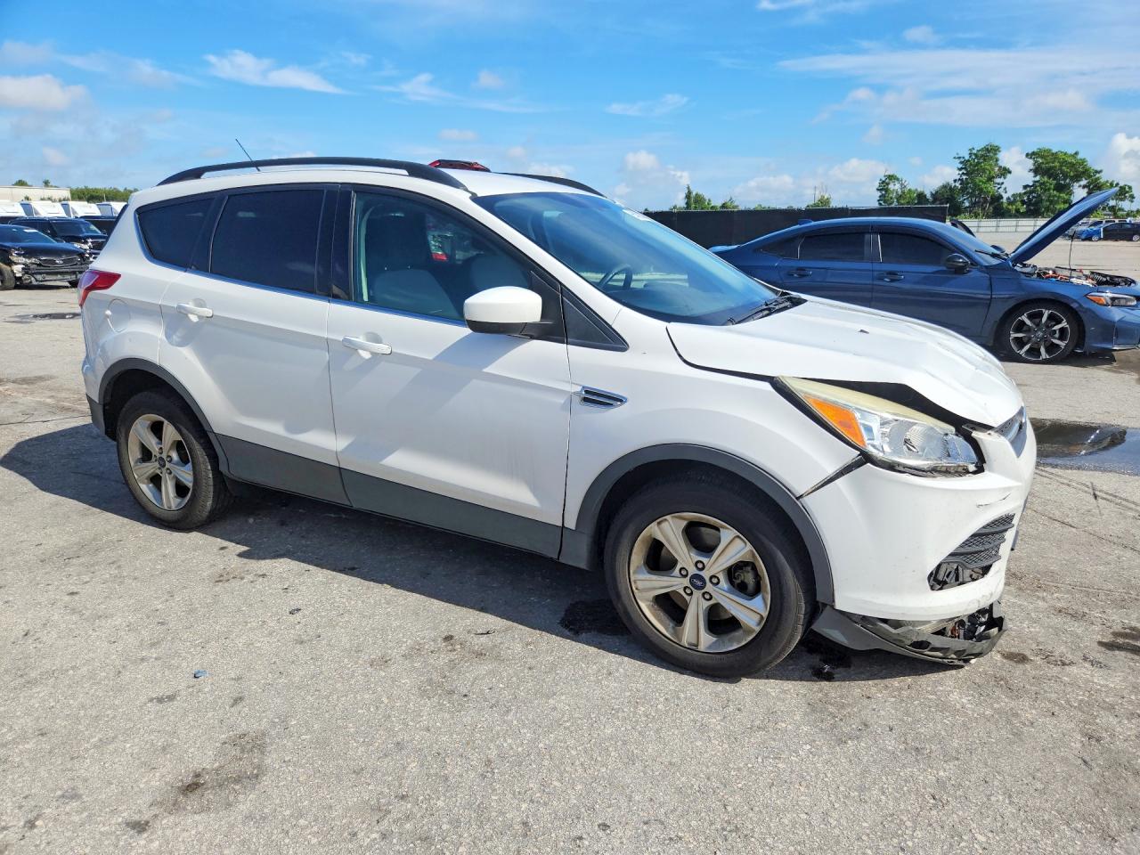 2015 Ford Escape Se White vin: 1FMCU9GX5FUA26034